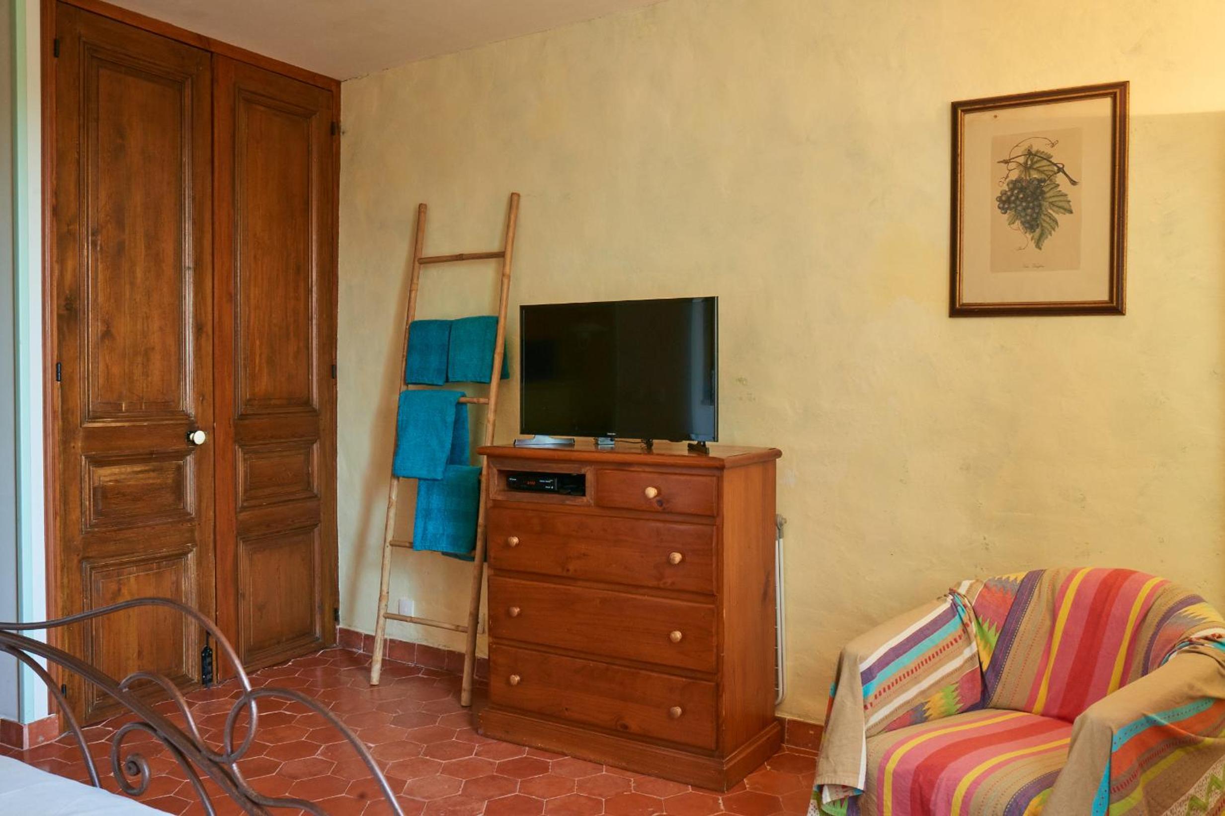 Studio (2 Adults) photo 1
