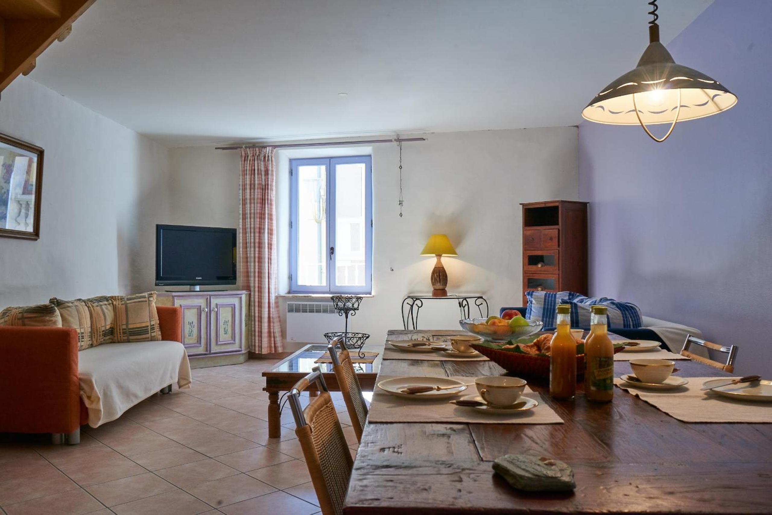 Comfort Two-Bedroom Apartment (4 Adults) photo 3