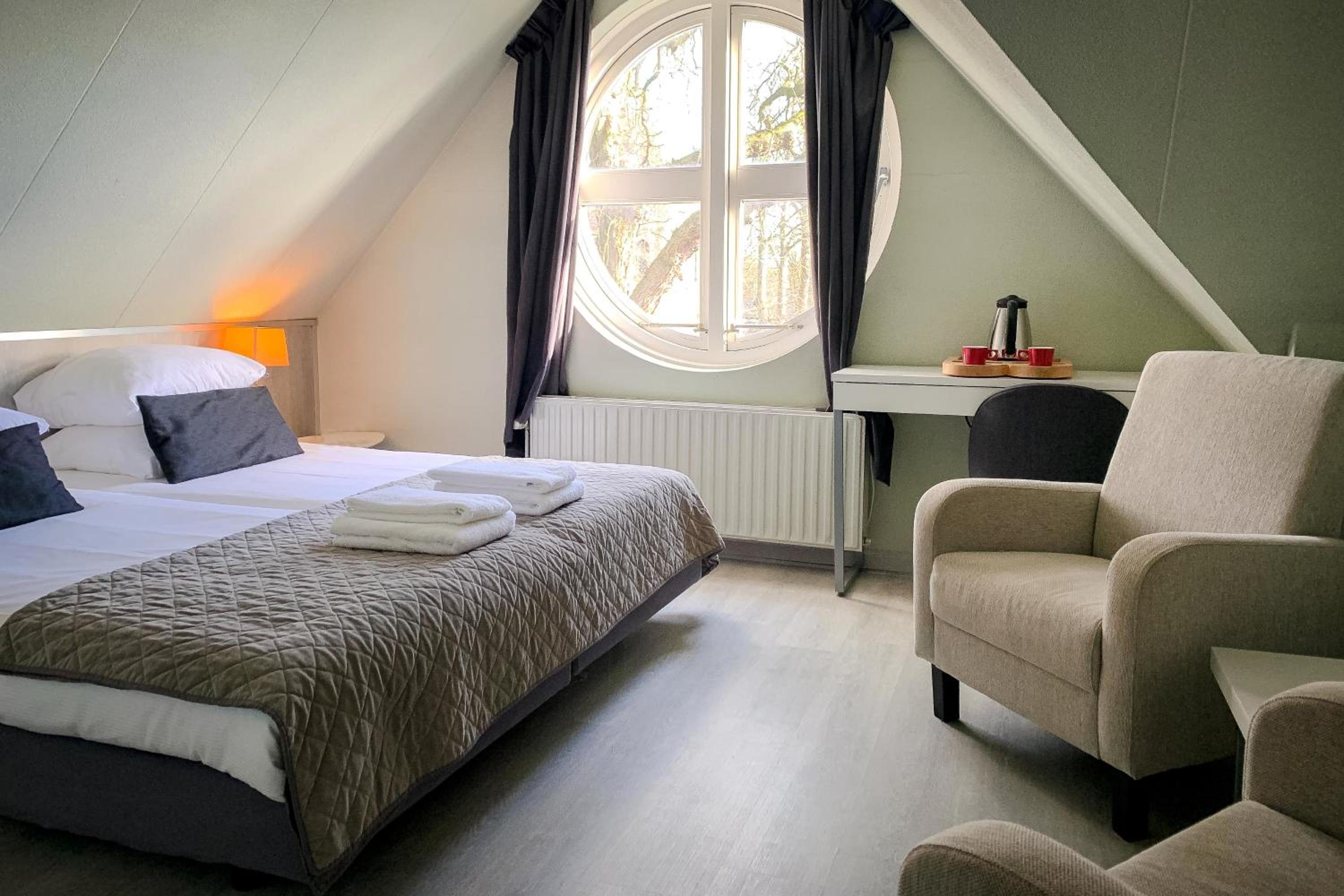 Deluxe Double Room with Bath