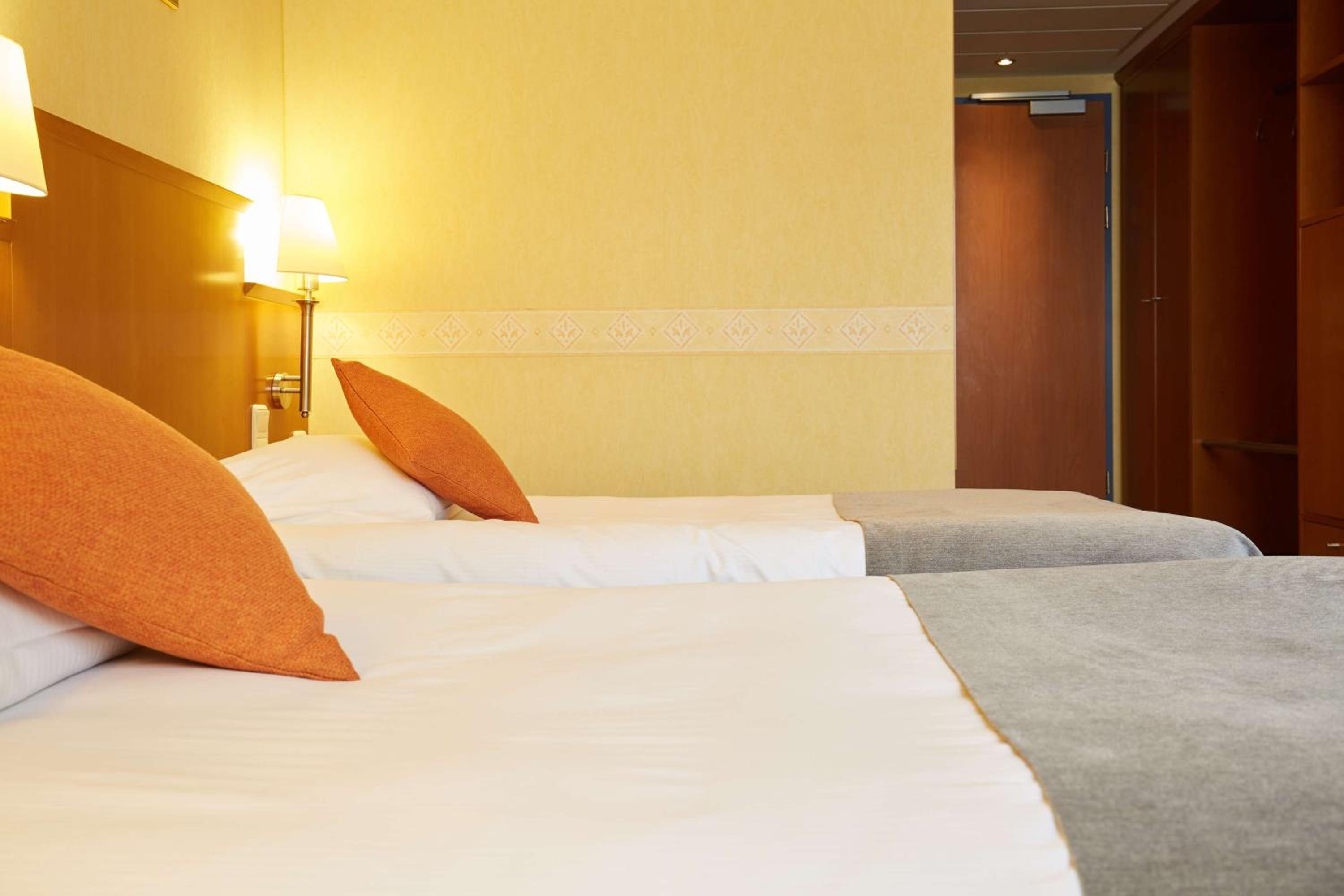 Standard Plus Twin Room - Photo 10