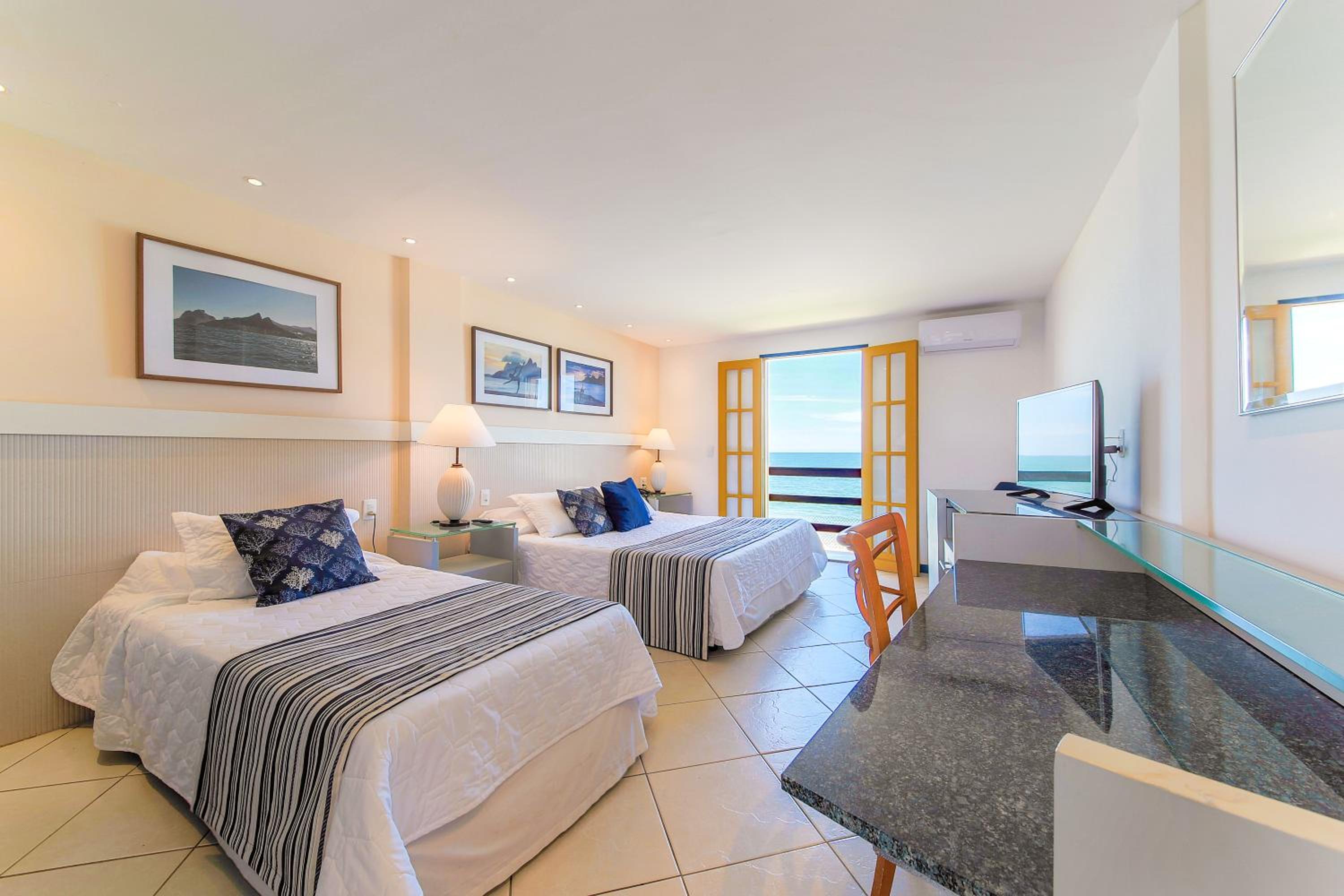 Deluxe Triple Room with Sea View