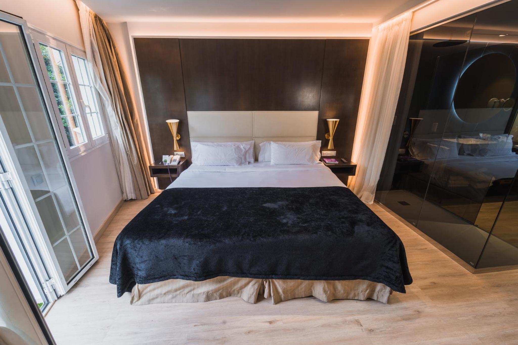 Premium Double Room with Park View