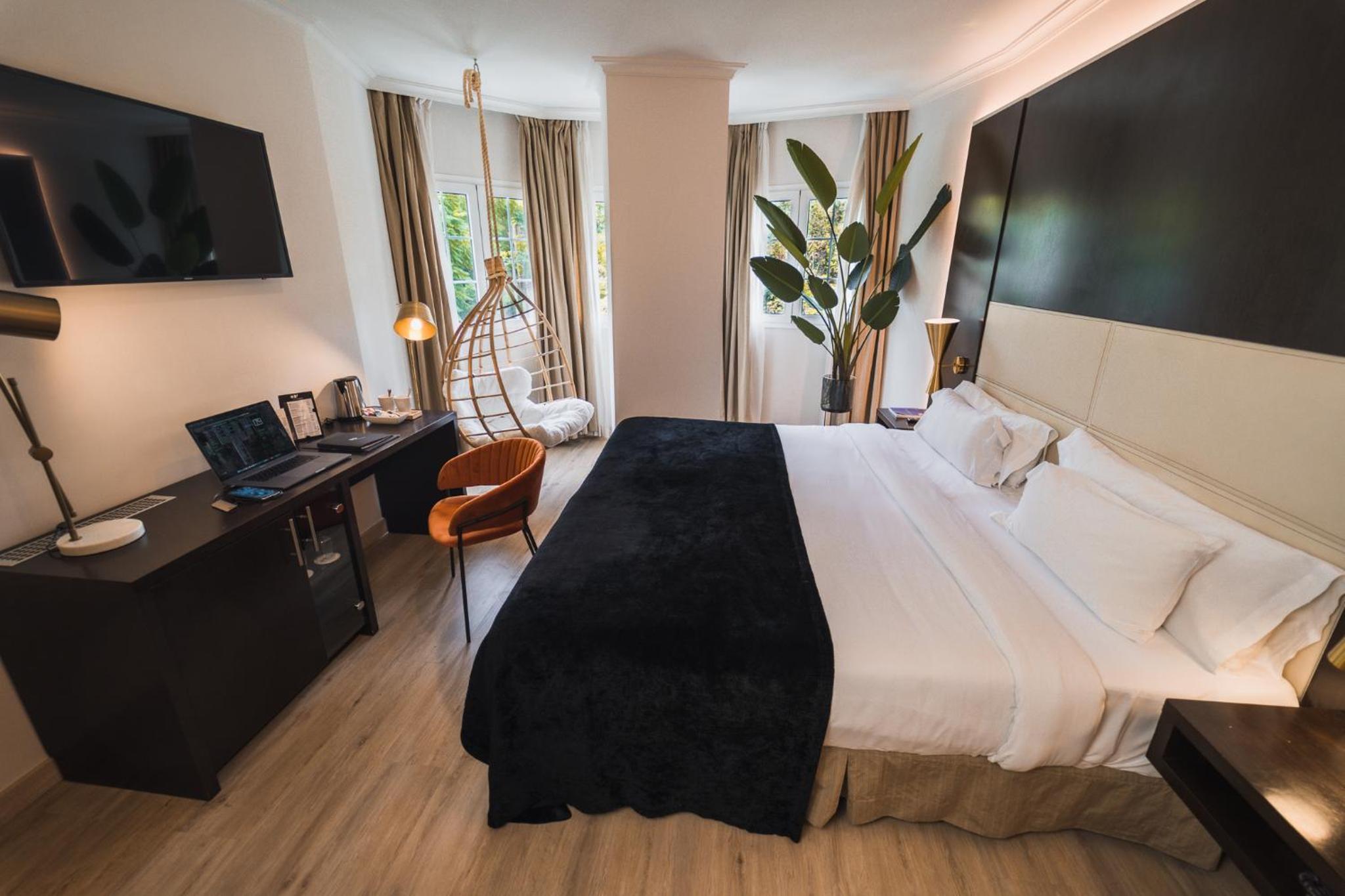 Premium Double Room with Park View