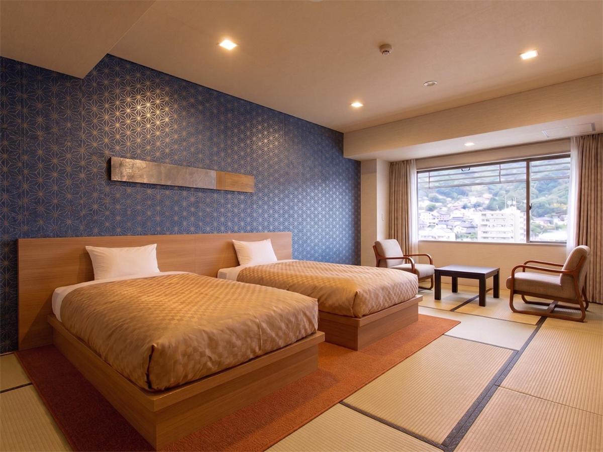 Japanese-Style Room