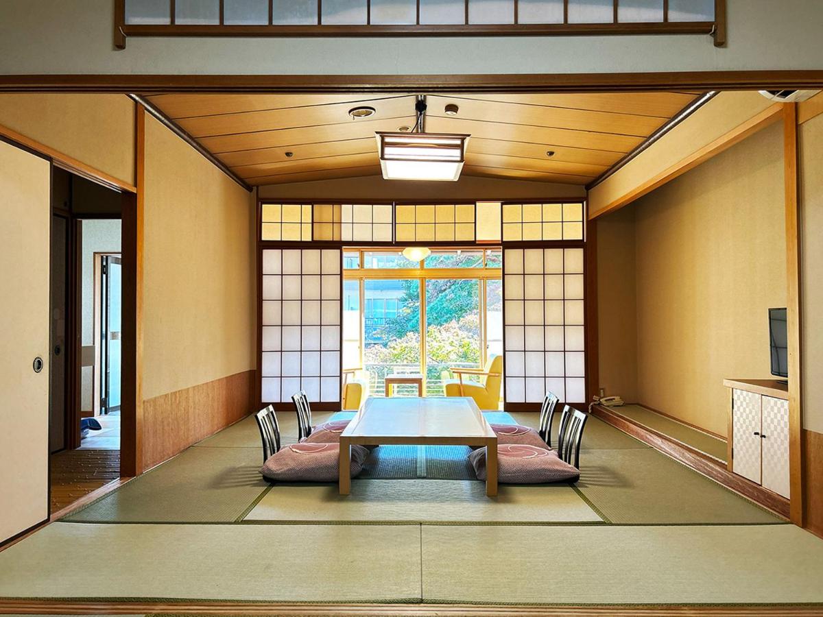 Japanese-Style Room