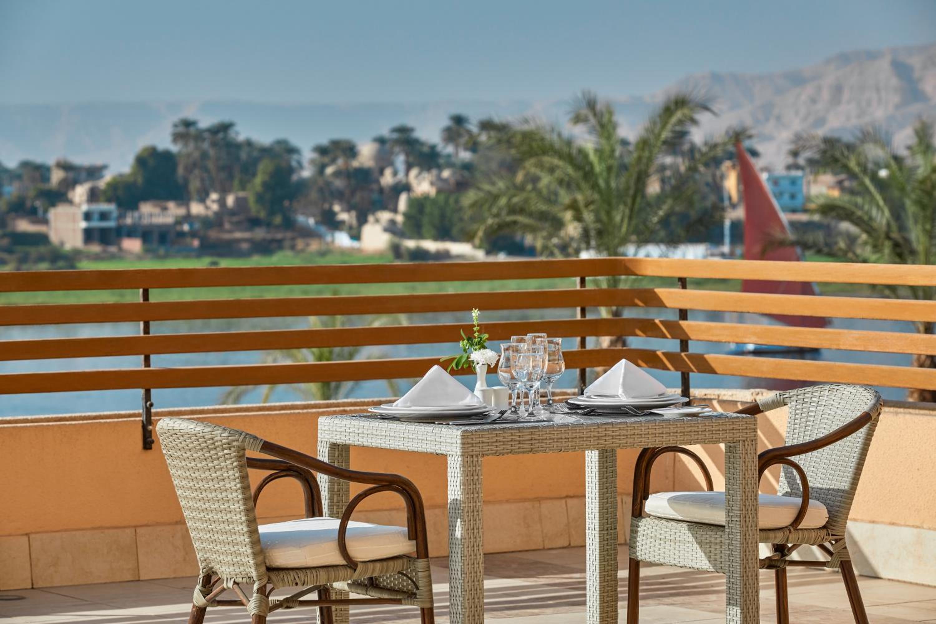 Deluxe King Nile View