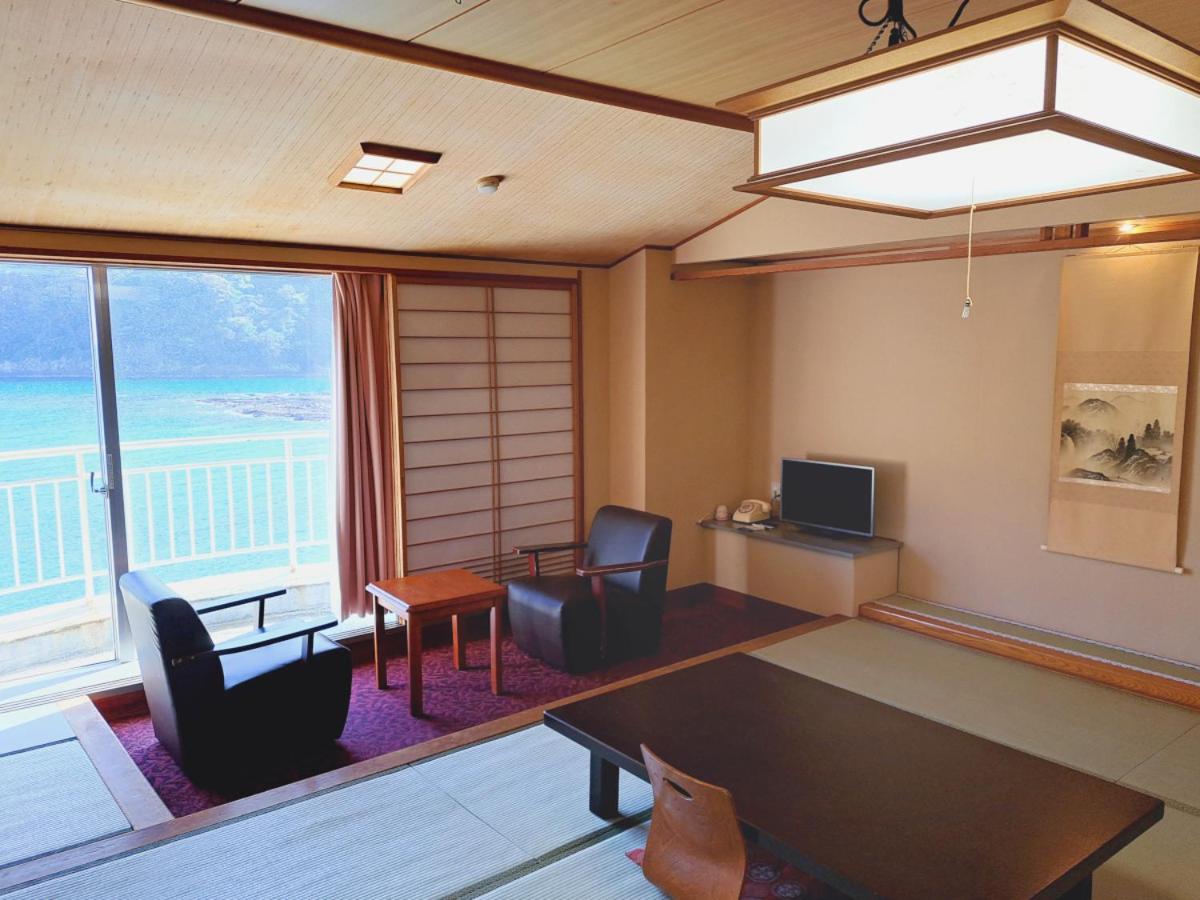 Family Room with Sea View