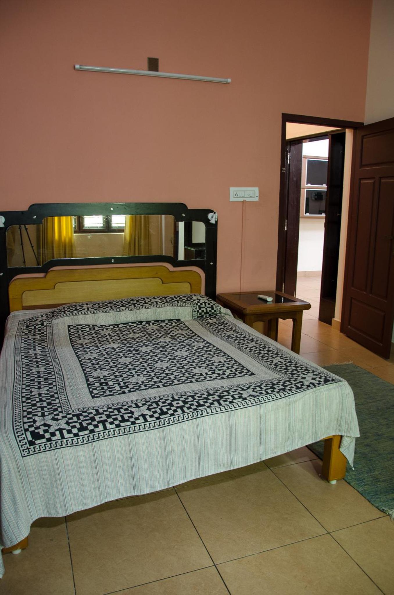 Two-Bedroom House - Photo 41