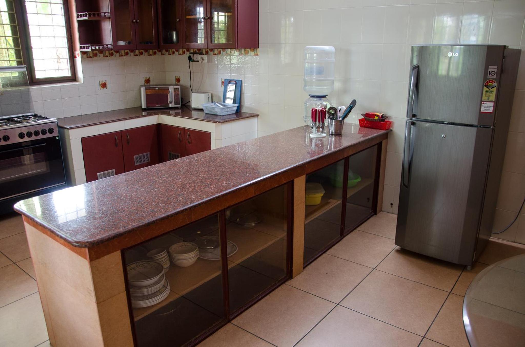 Two-Bedroom House - Photo 40
