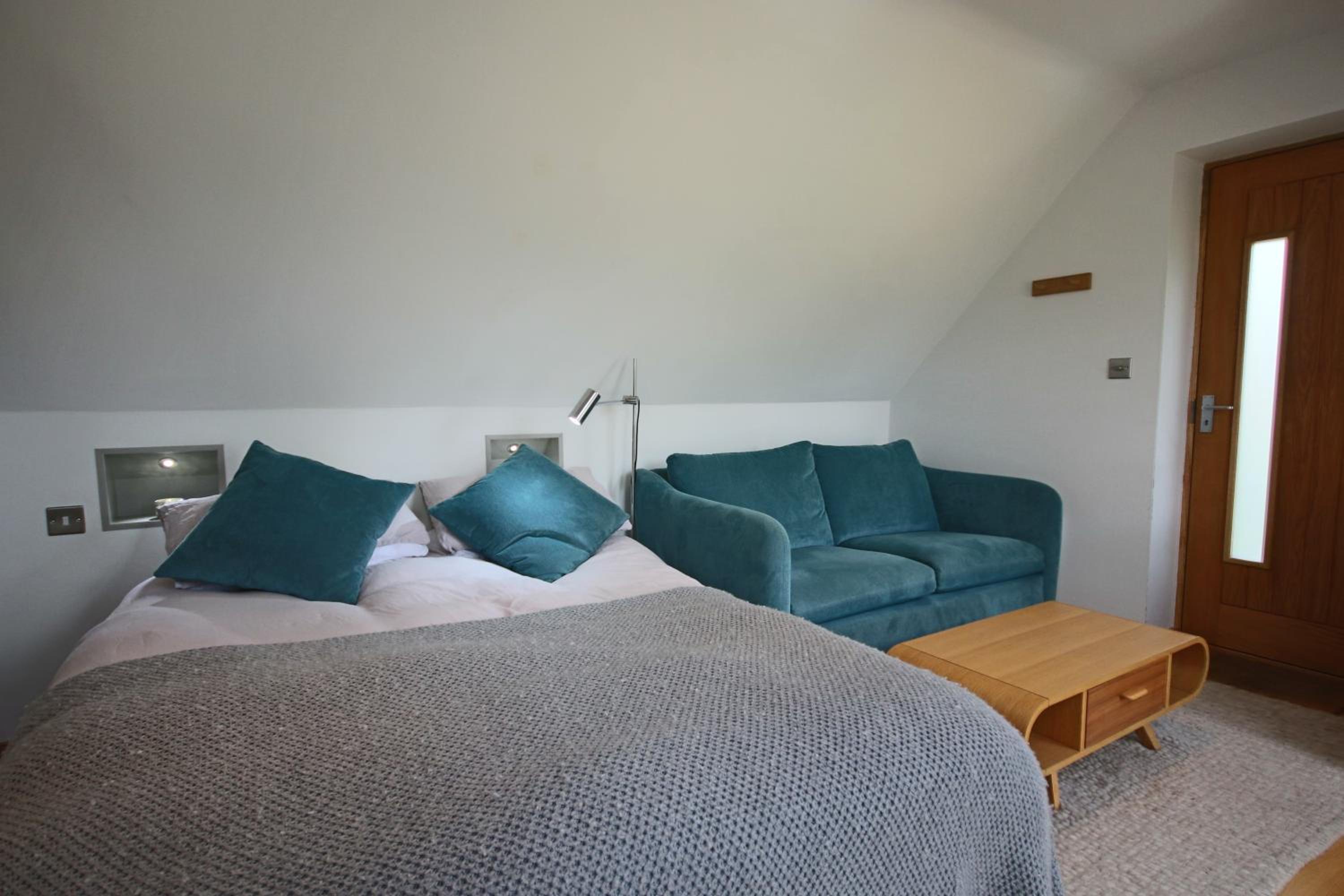 Studio Apartment photo 3
