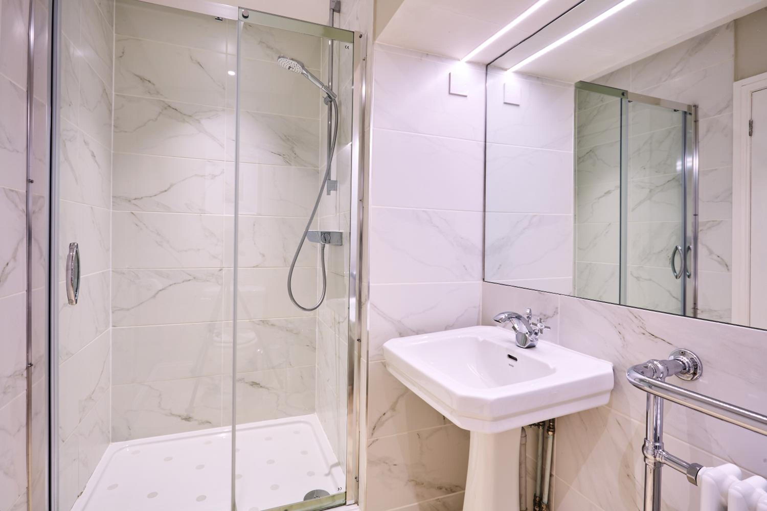 Superior Double Room - Photo 13