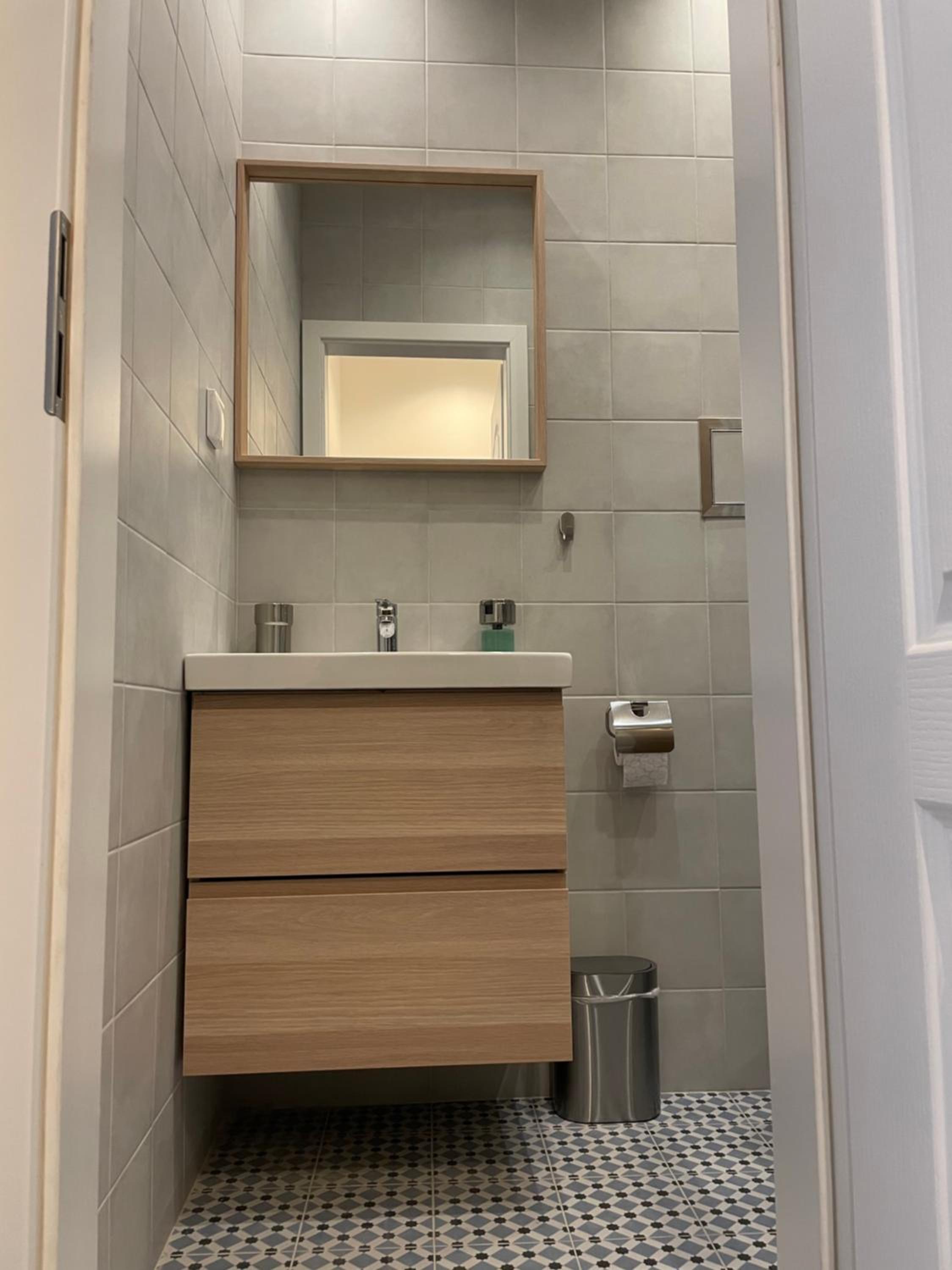 One-Bedroom Apartment - Photo 7