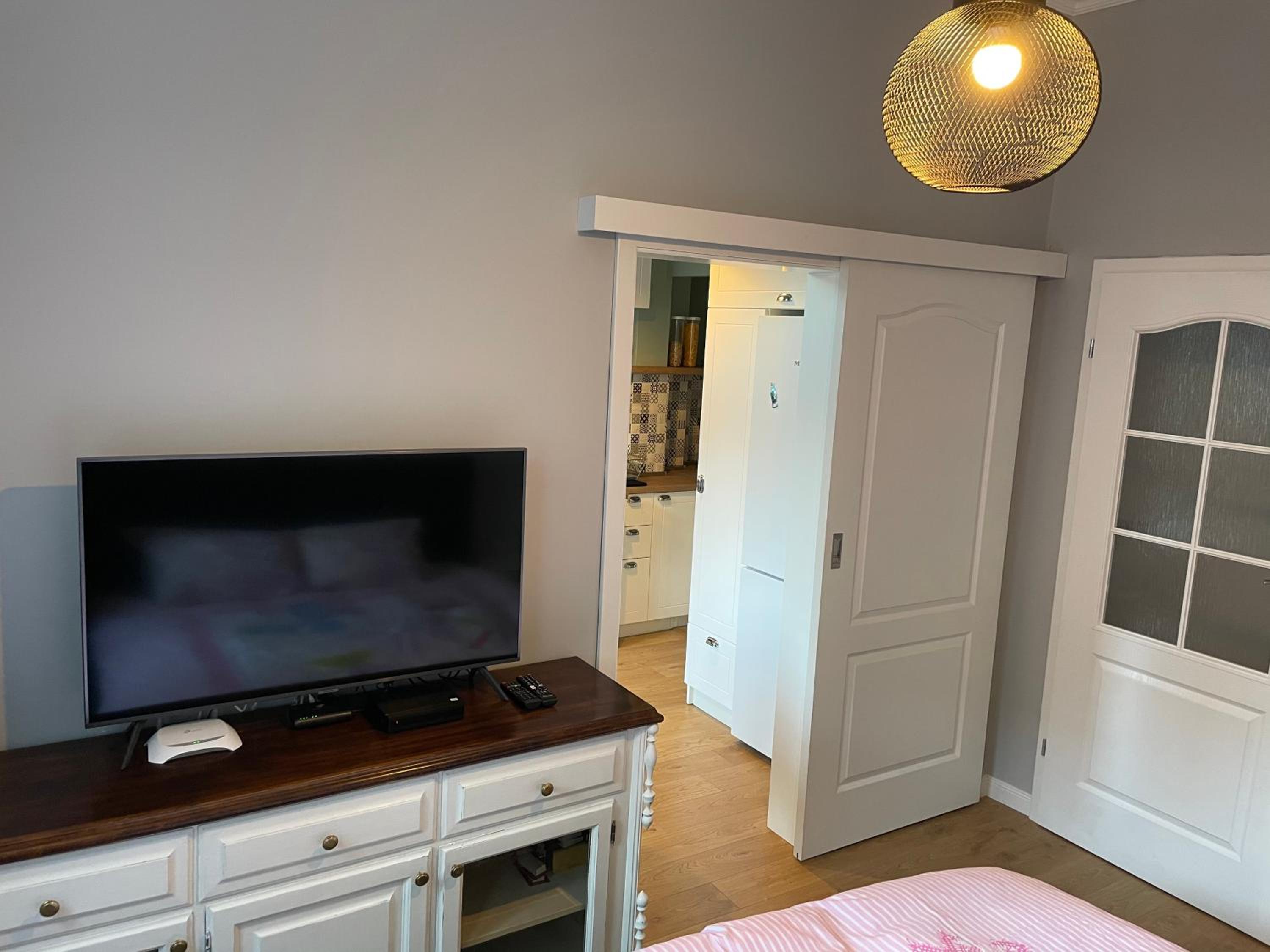One-Bedroom Apartment - Photo 16