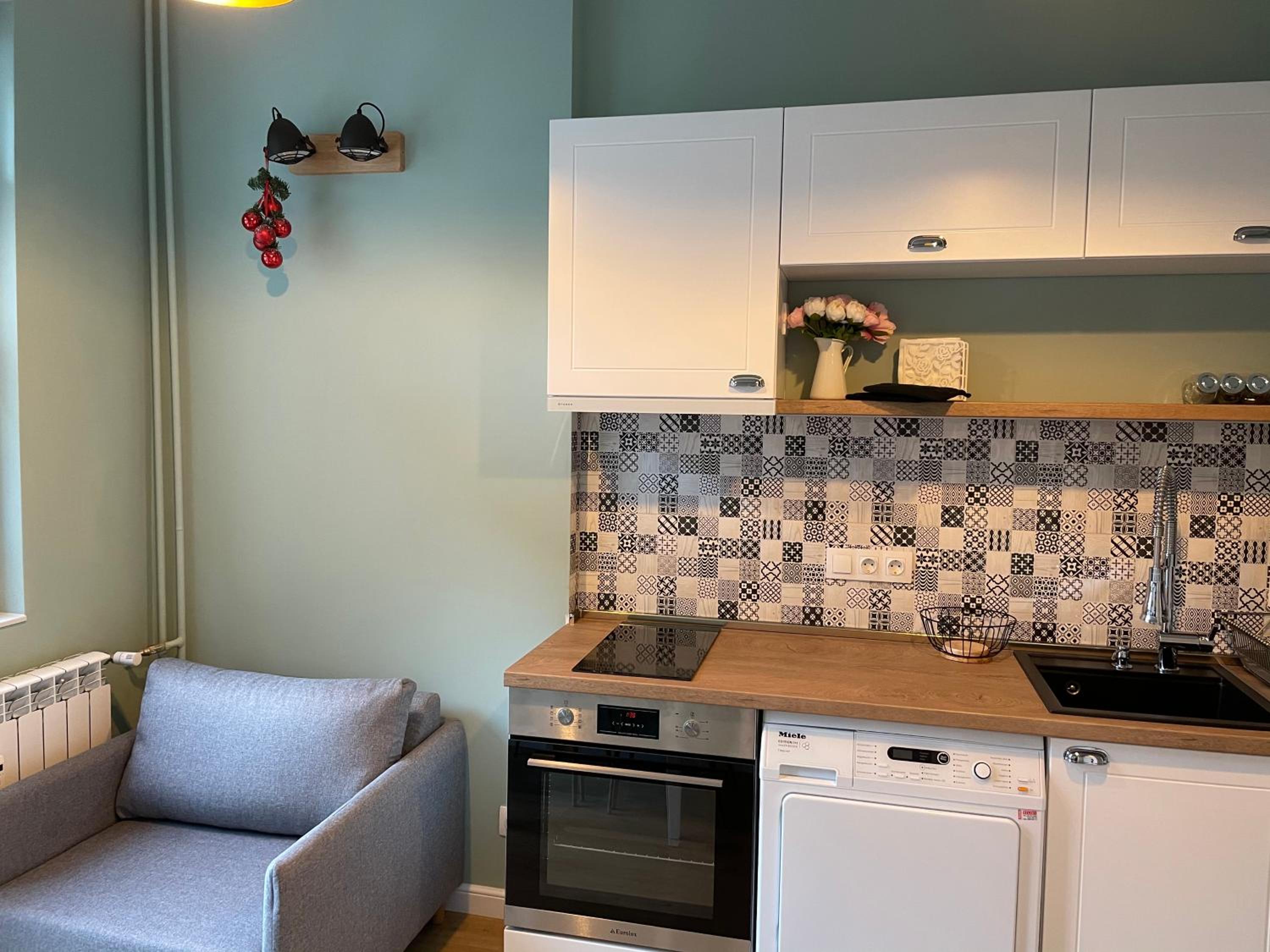 One-Bedroom Apartment - Photo 17
