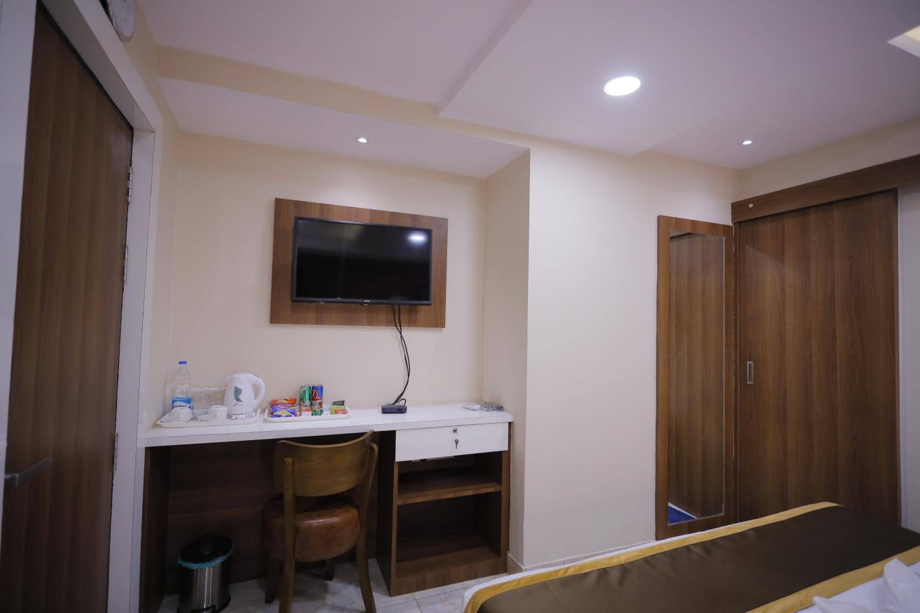 Deluxe Double Room - Photo 5