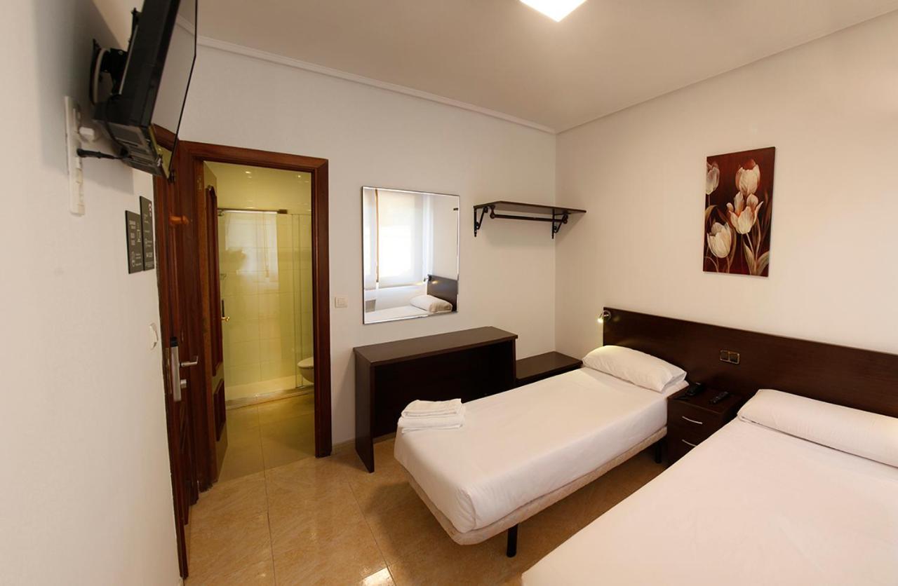 Habitación Doble con Baño Privado