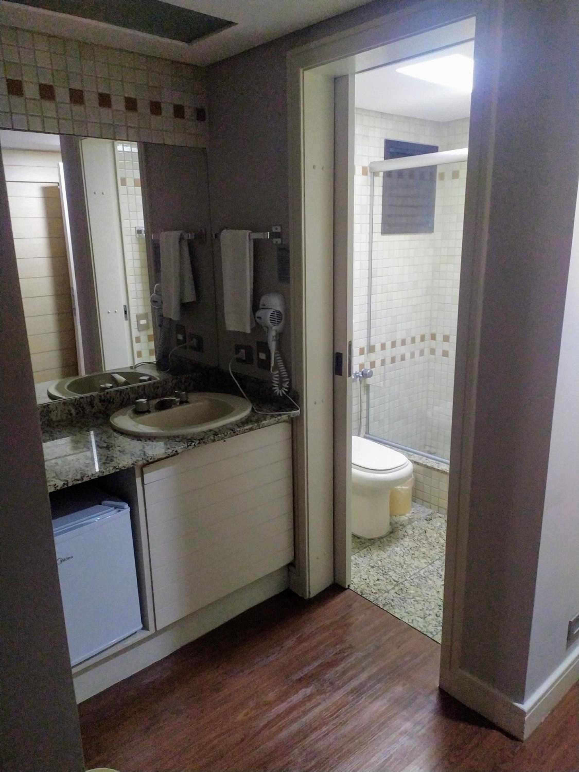 Deluxe Twin Room - Photo 2