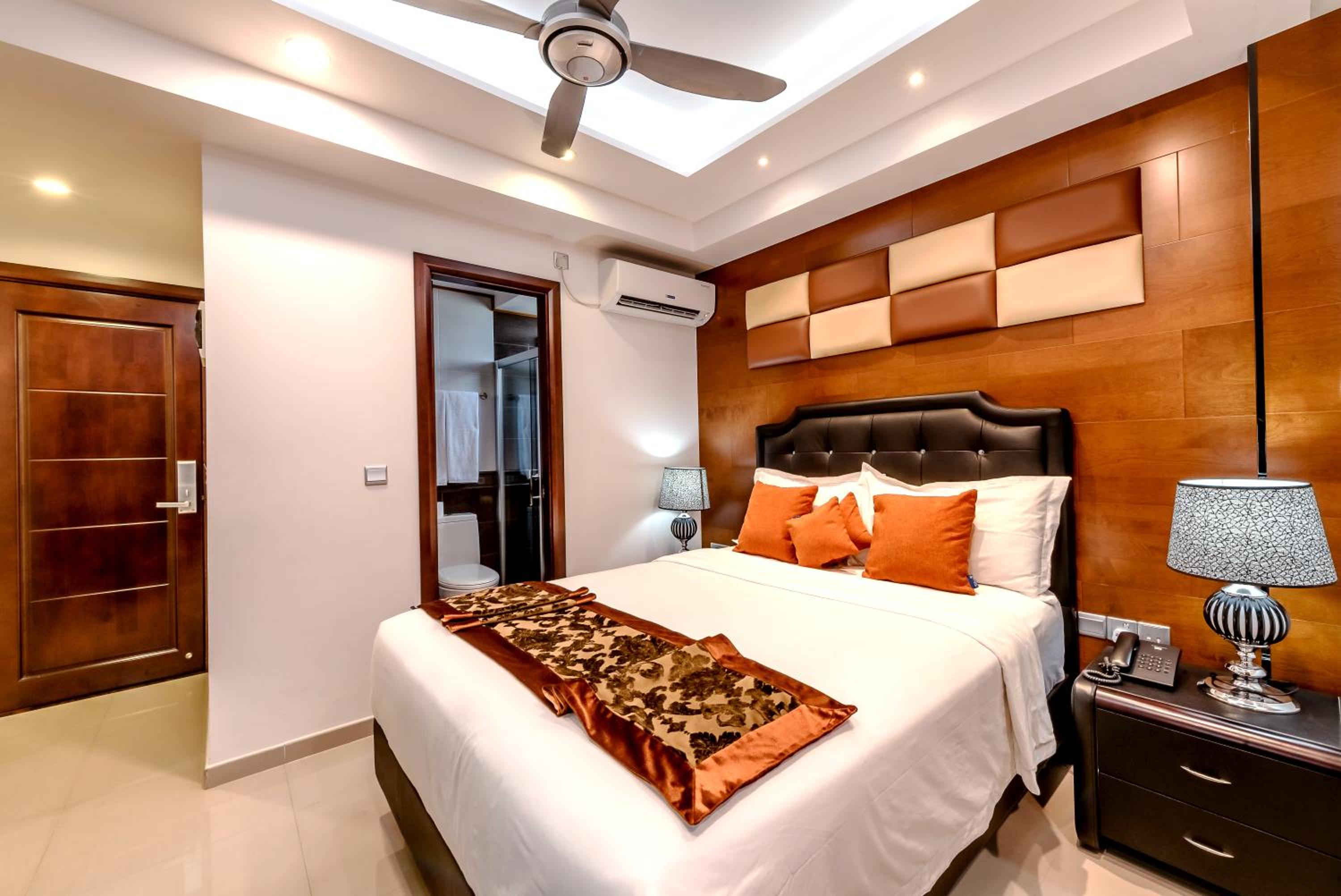 Deluxe Double Room - Photo 28