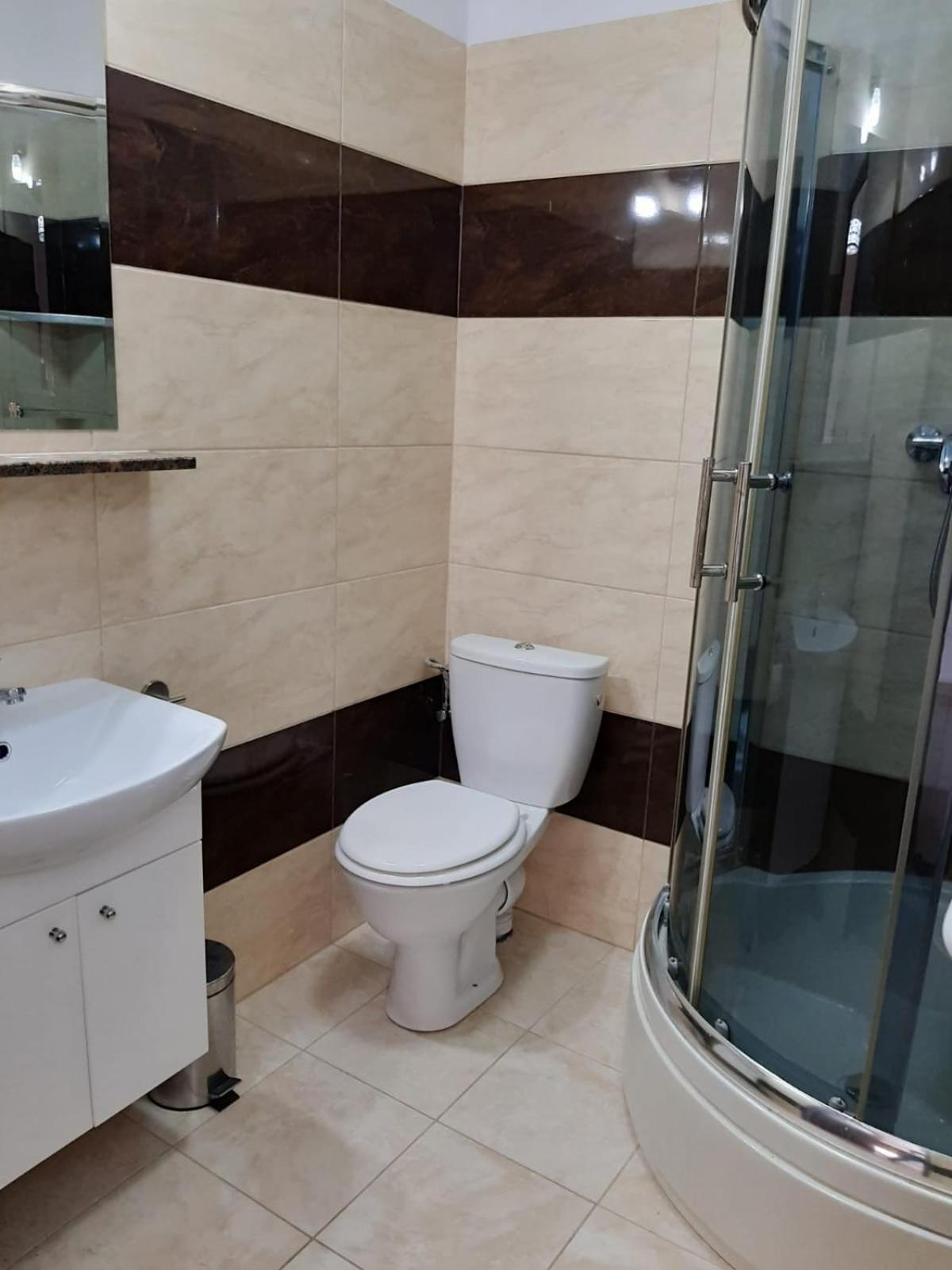 Basic Triple Room photo 3