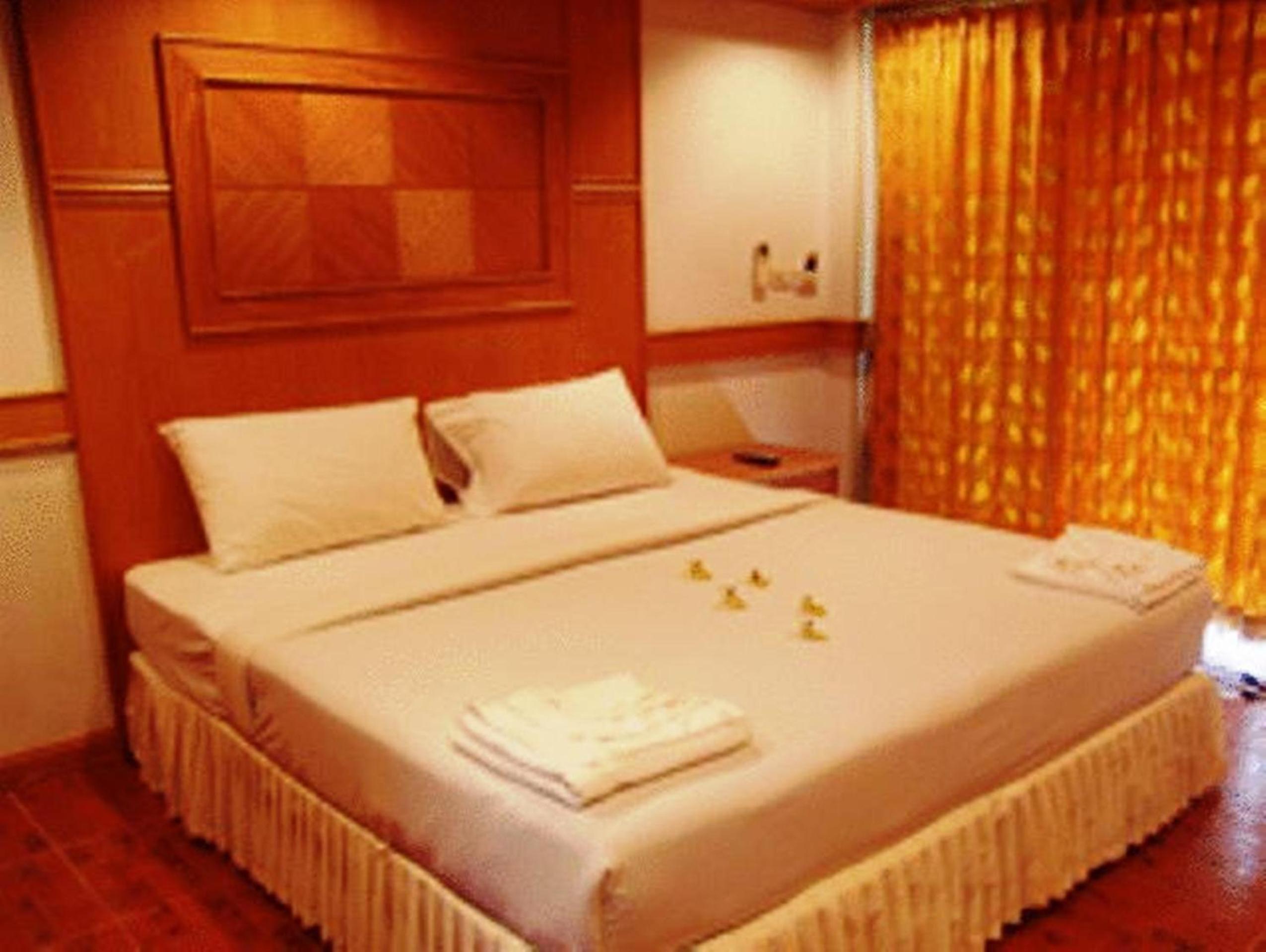 Standard Double Room (2 Adults) photo 2