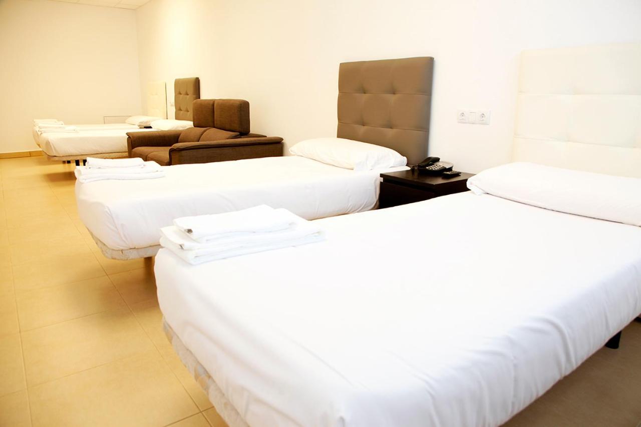Habitación Cuádruple con Baño Privado