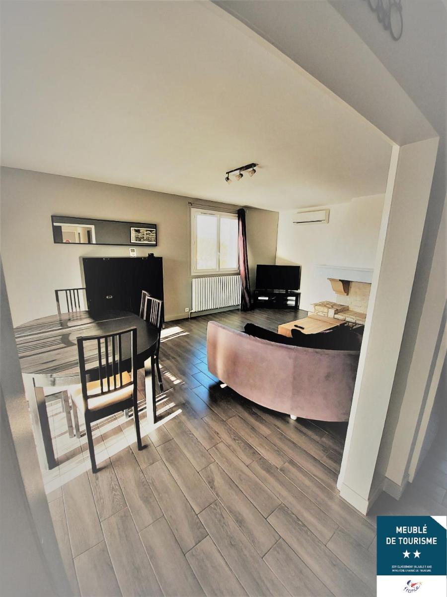 Three-Bedroom Apartment photo 1