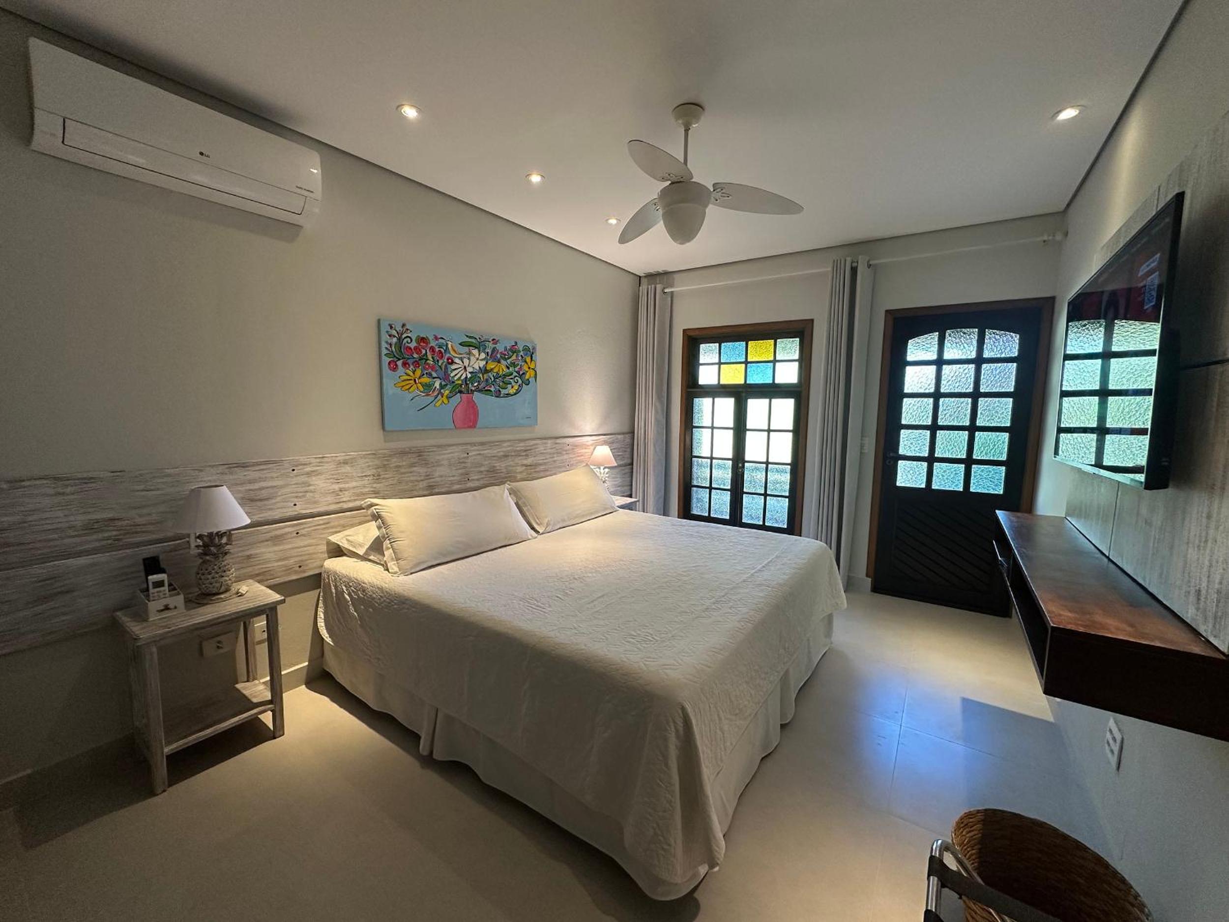 Family Room with Garden View