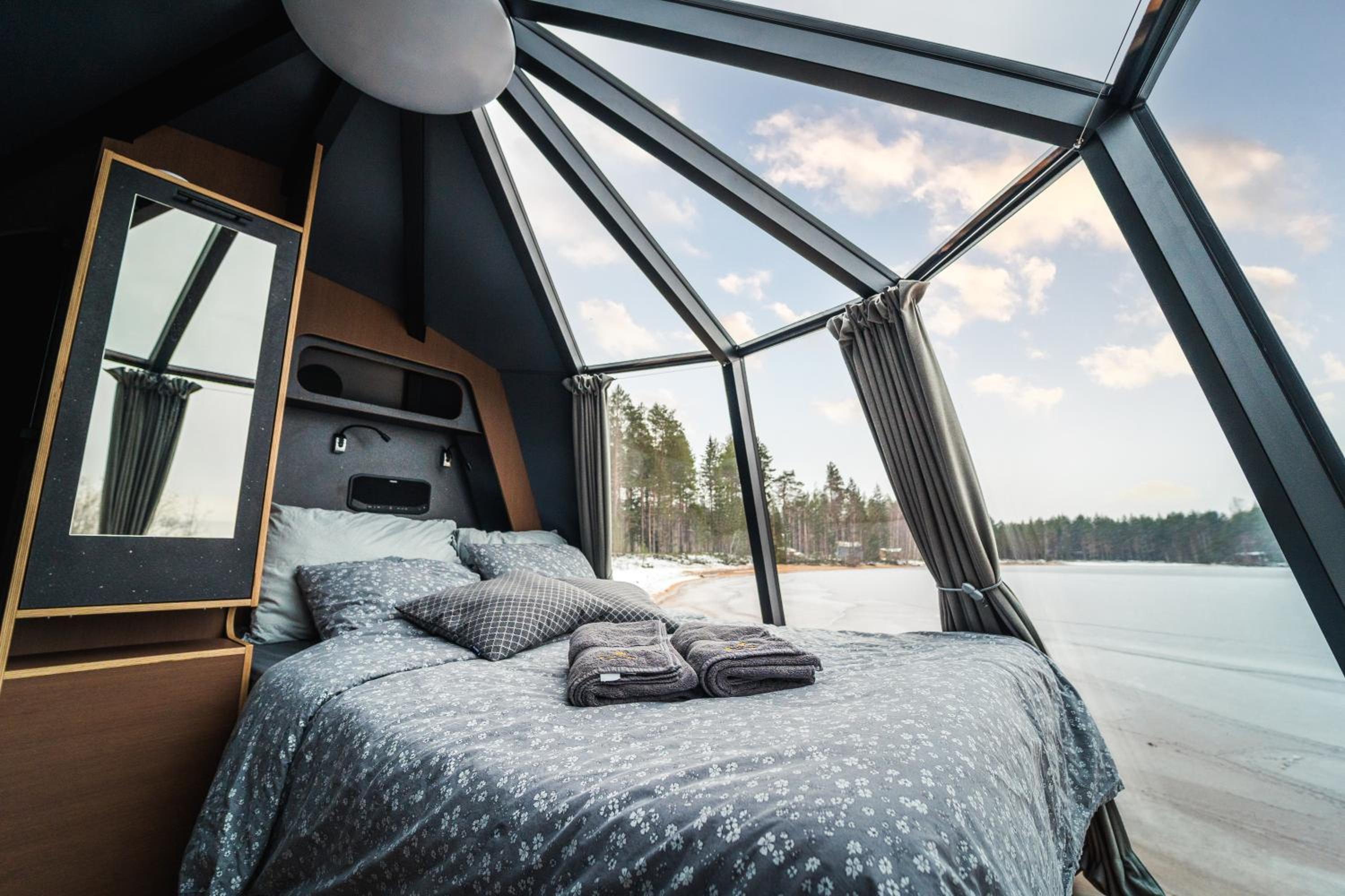 Tent - Photo 2
