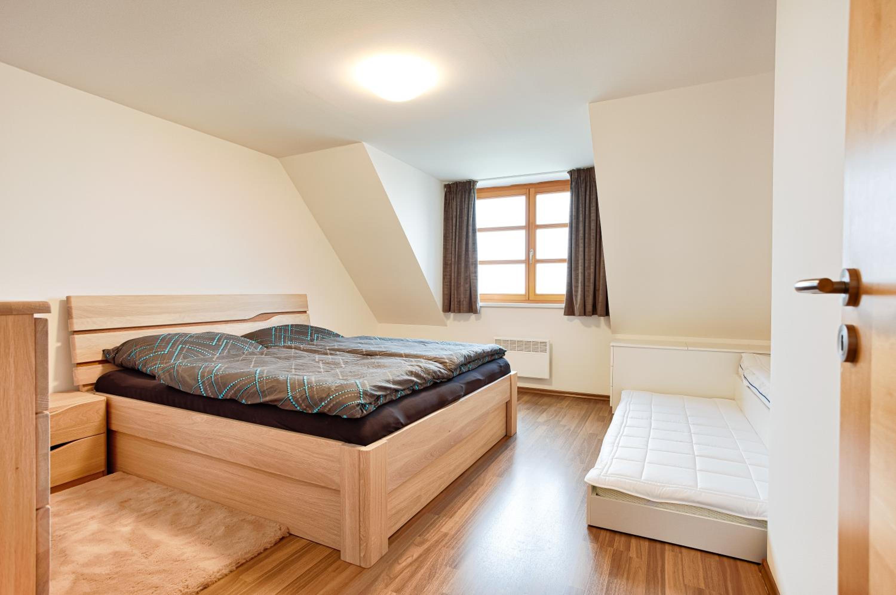 Two-Bedroom Apartment - Photo 3