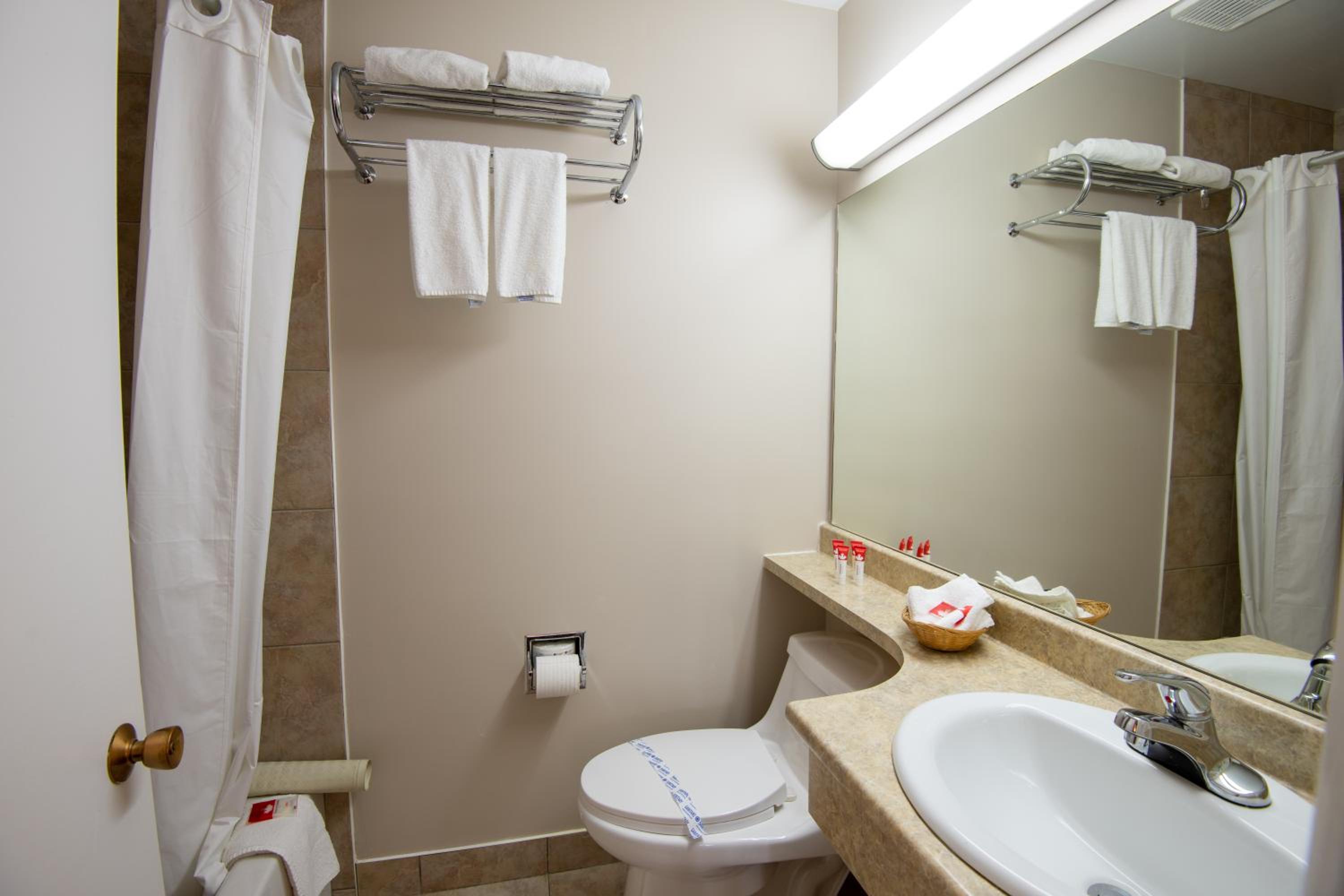 Queen Room - Photo 5