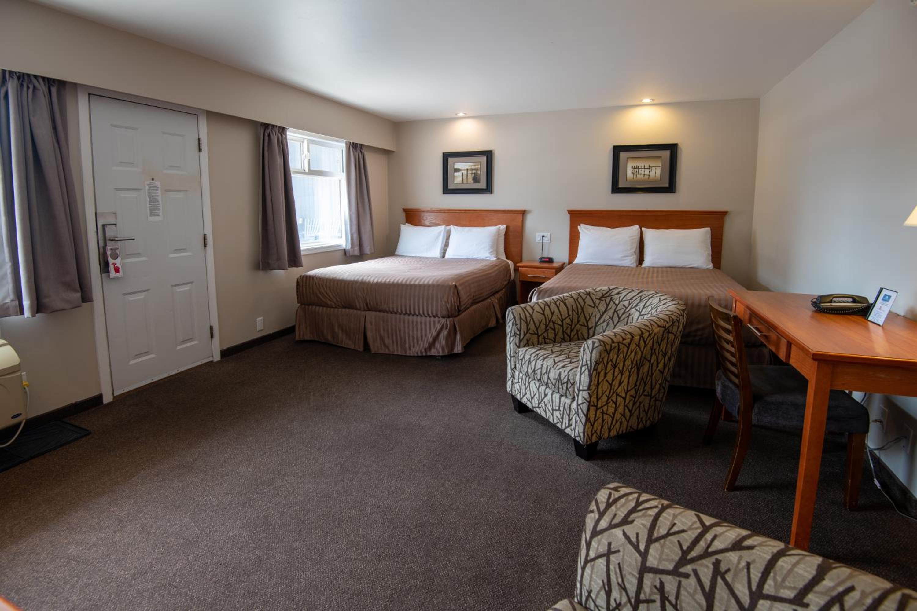 Queen Room with Two Queen Beds - Photo 1
