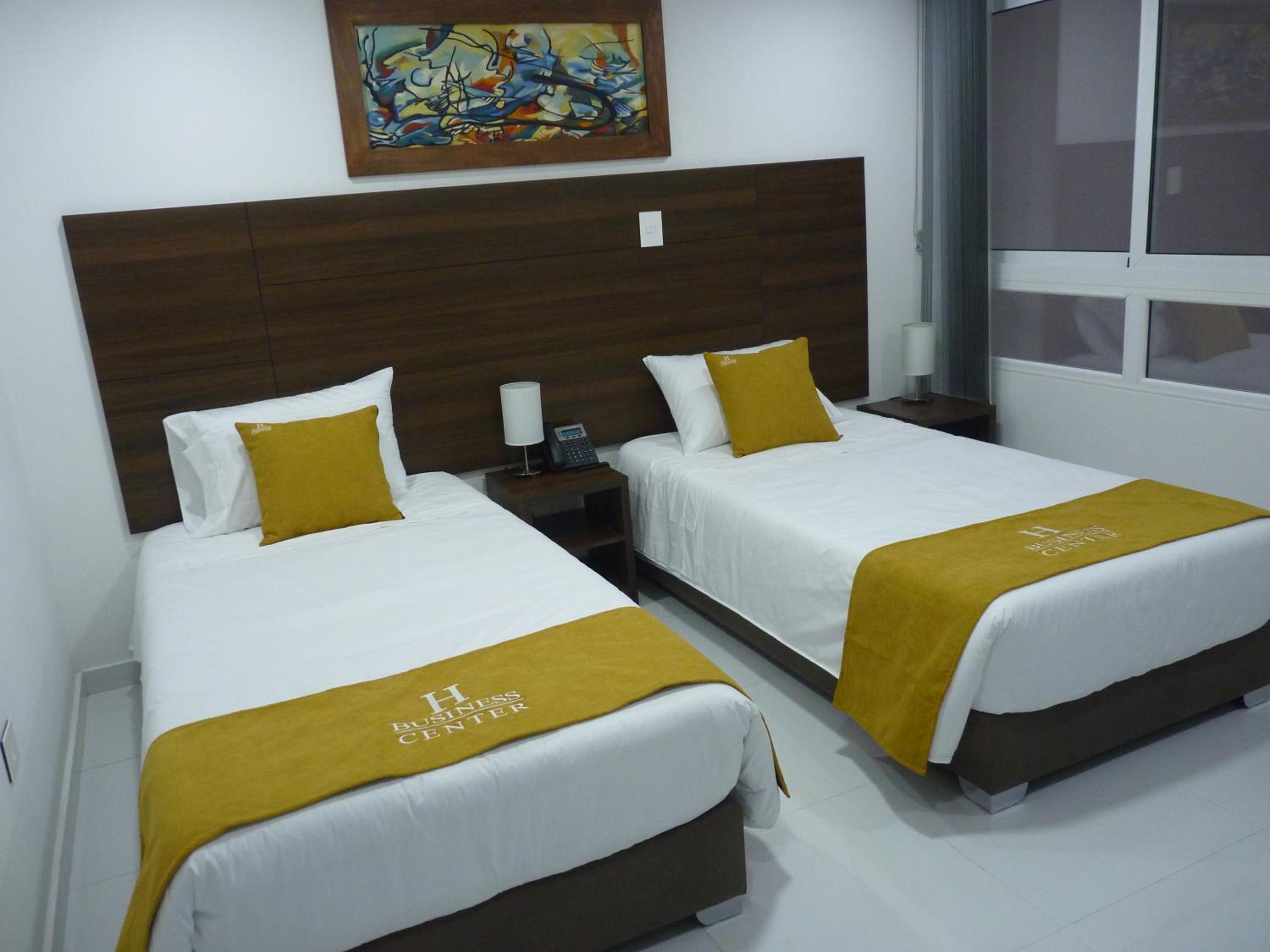 Standard Twin Room photo 2
