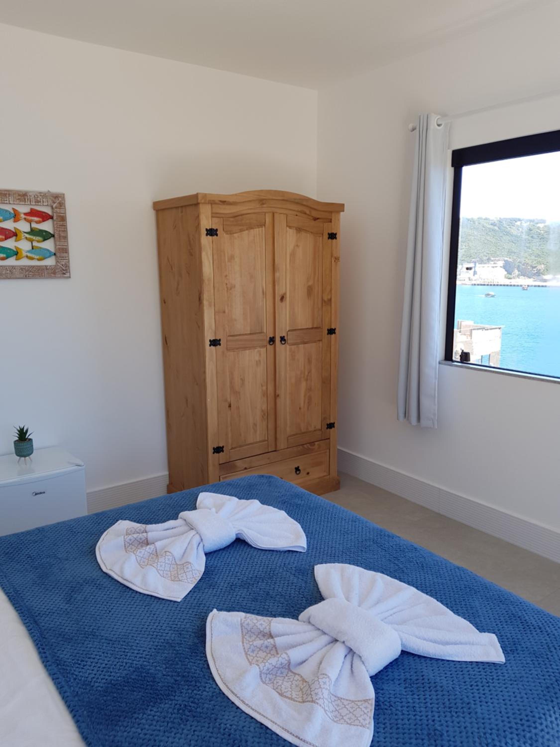Queen Suite with Sea View - Photo 18