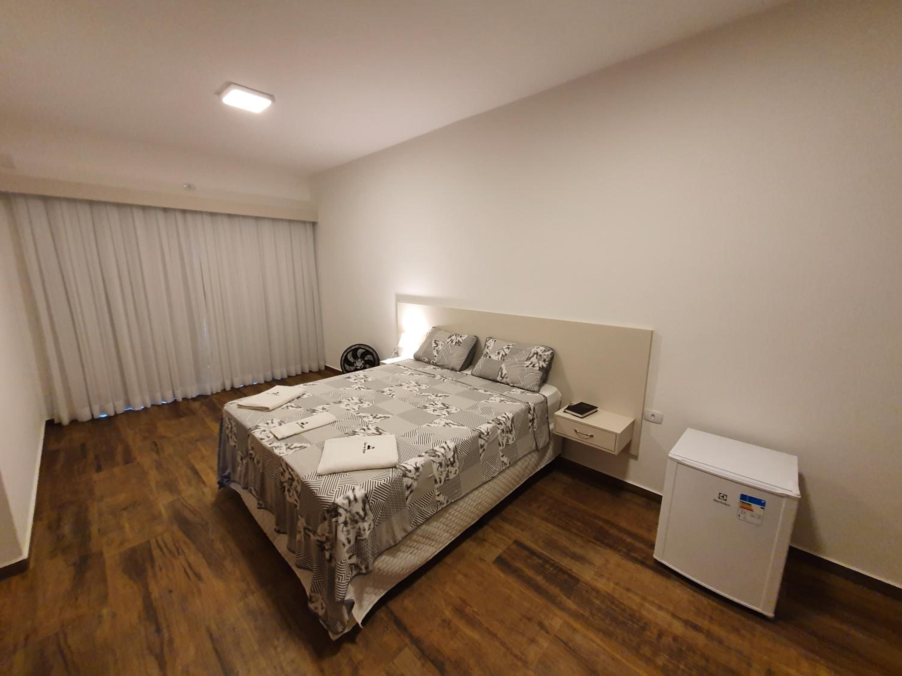 Suite with Balcony - Photo 3