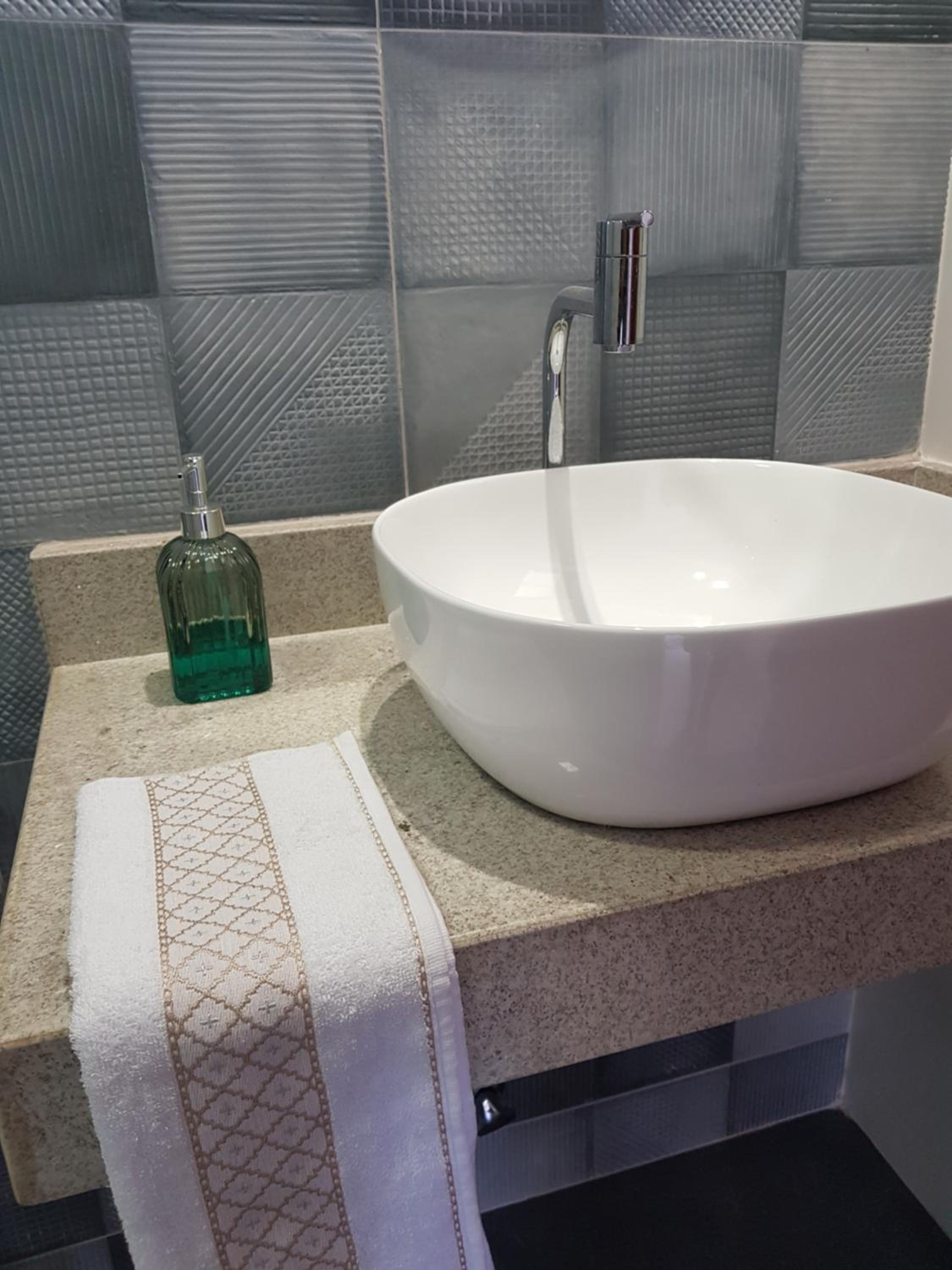 Suite with Sea View with Whirlpool - Photo 18