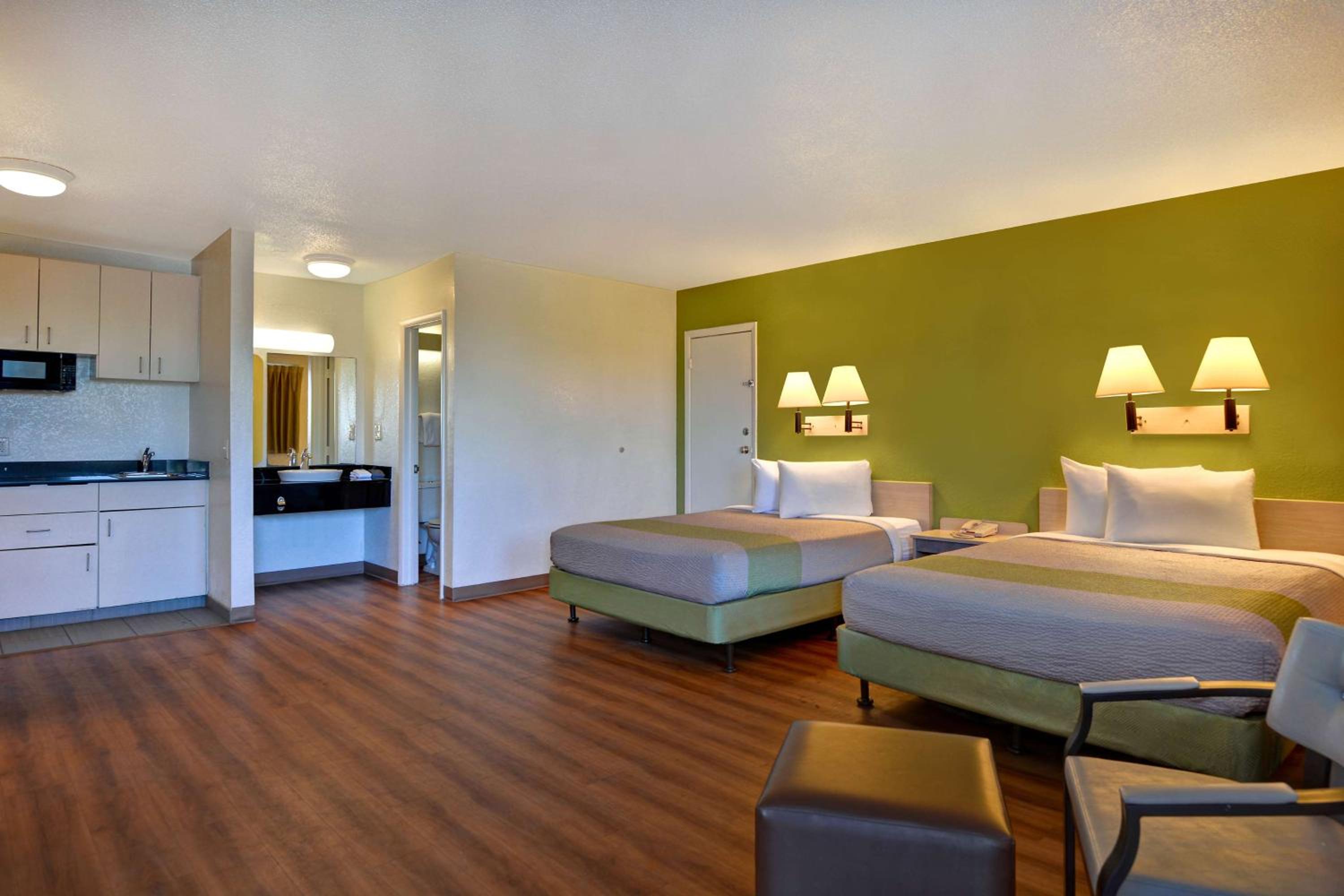 Premium Quadruple Room - Non-Smoking photo 3