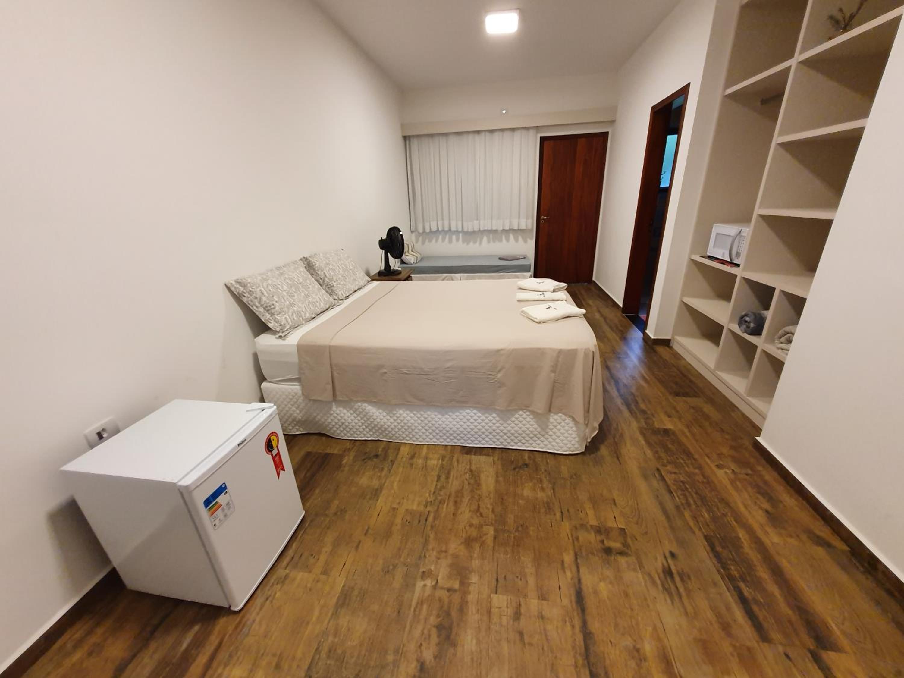 Suite with Balcony - Photo 4