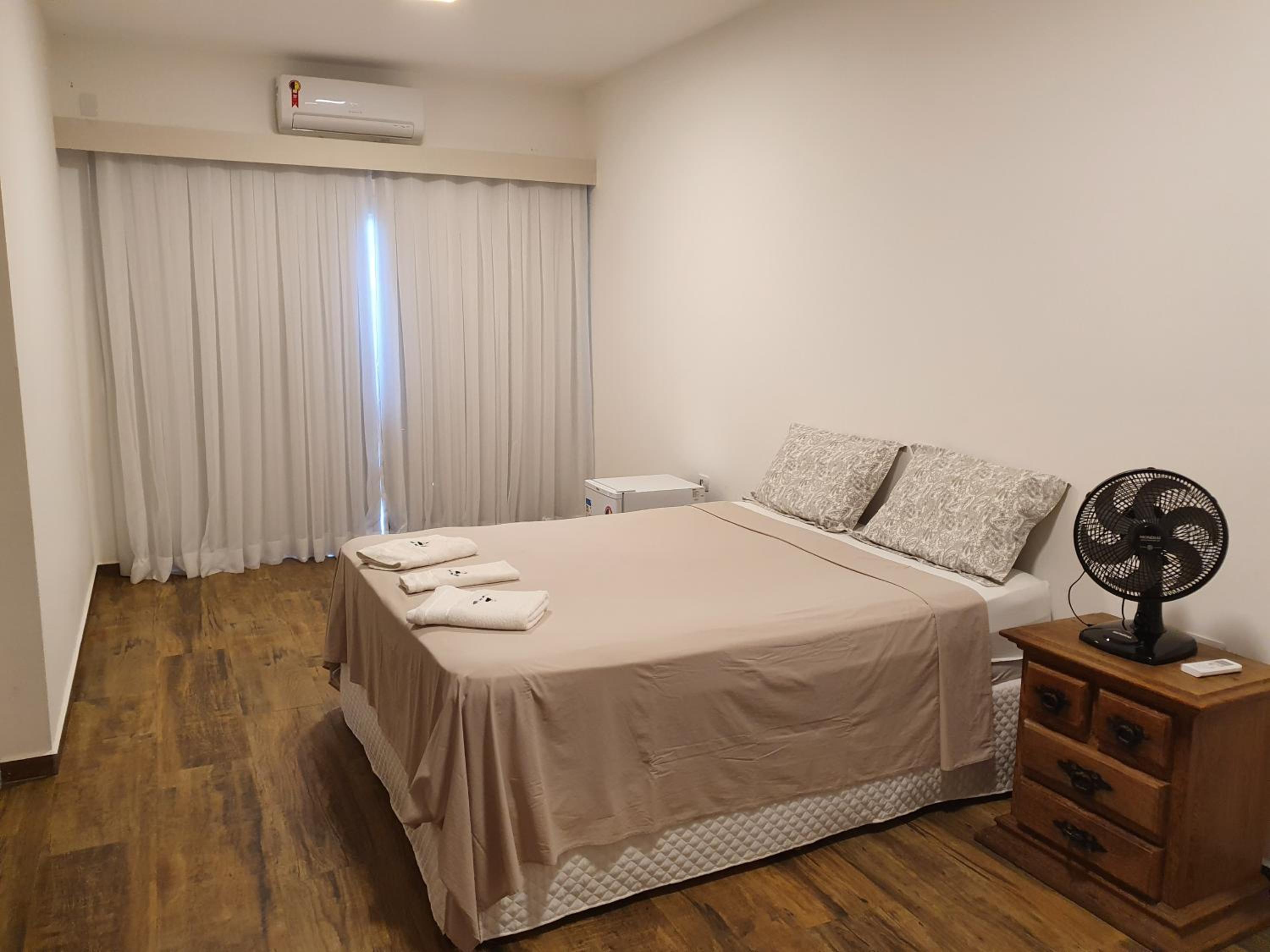 Deluxe Triple Room - Photo 16