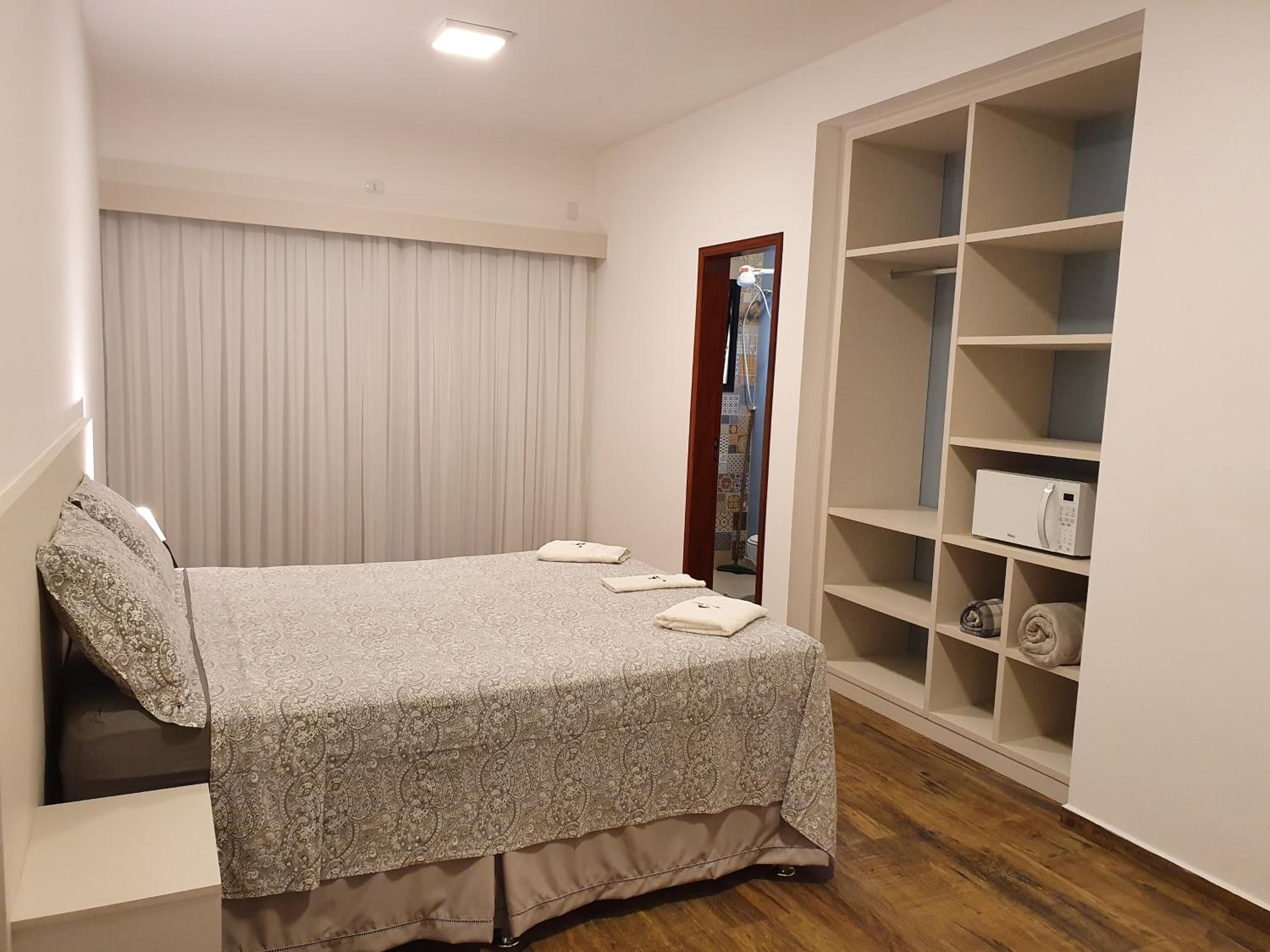 Suite with Balcony - Photo 13