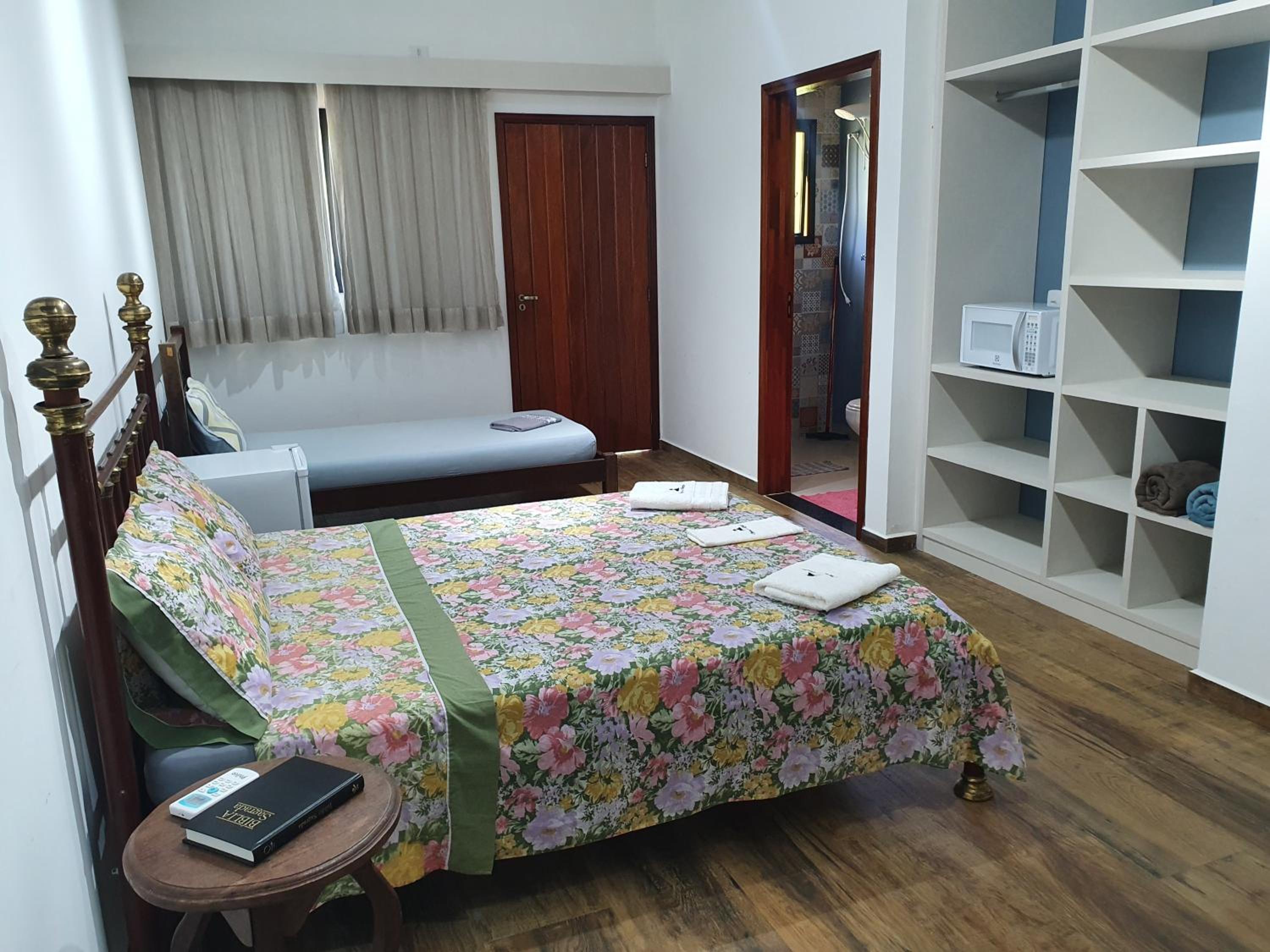 Deluxe Triple Room - Photo 9