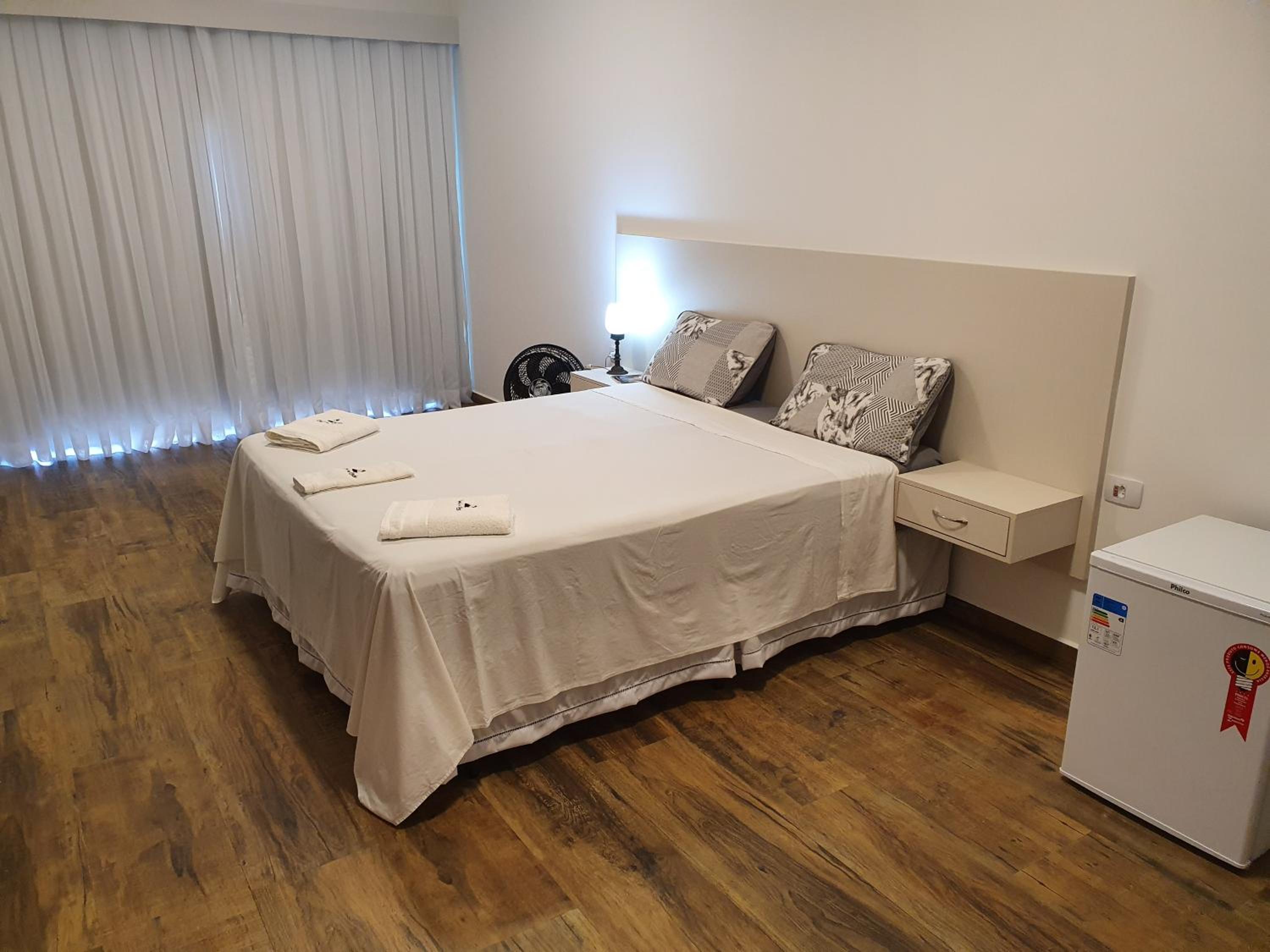 Suite with Balcony - Photo 9