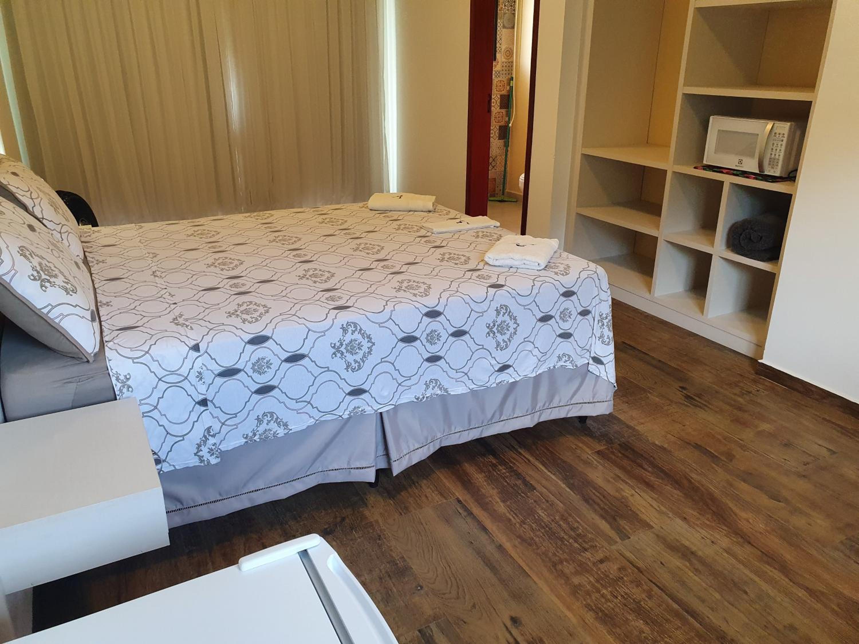 Suite with Balcony - Photo 11