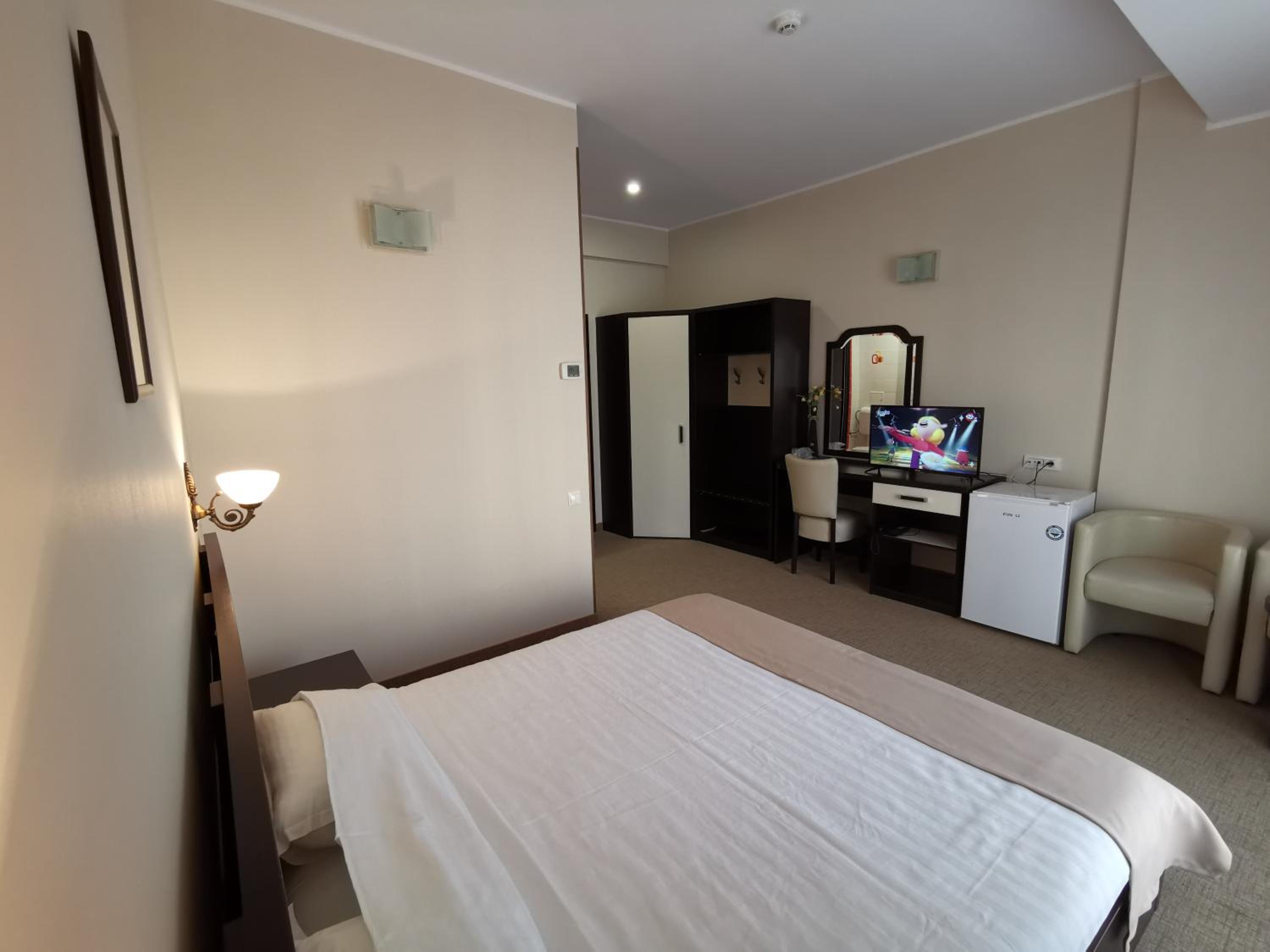 Double Room - Photo 1