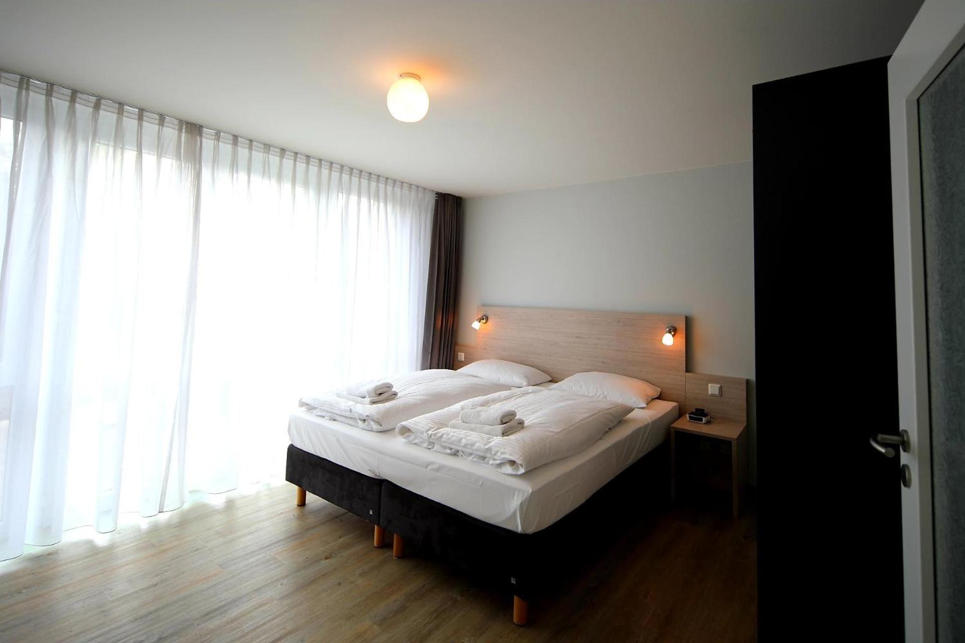 Apartment with Terrace photo 2