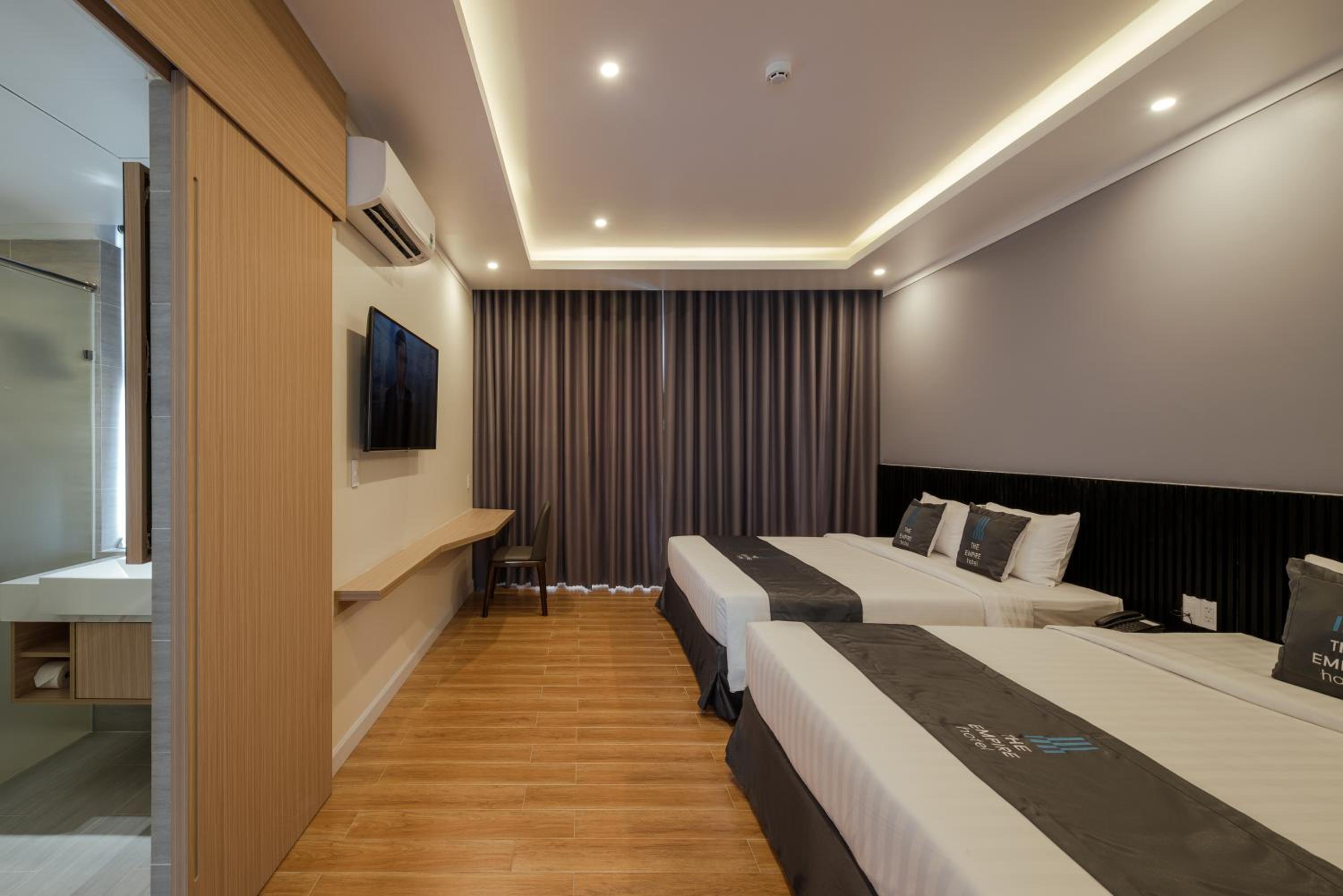 Family Room - Photo 9