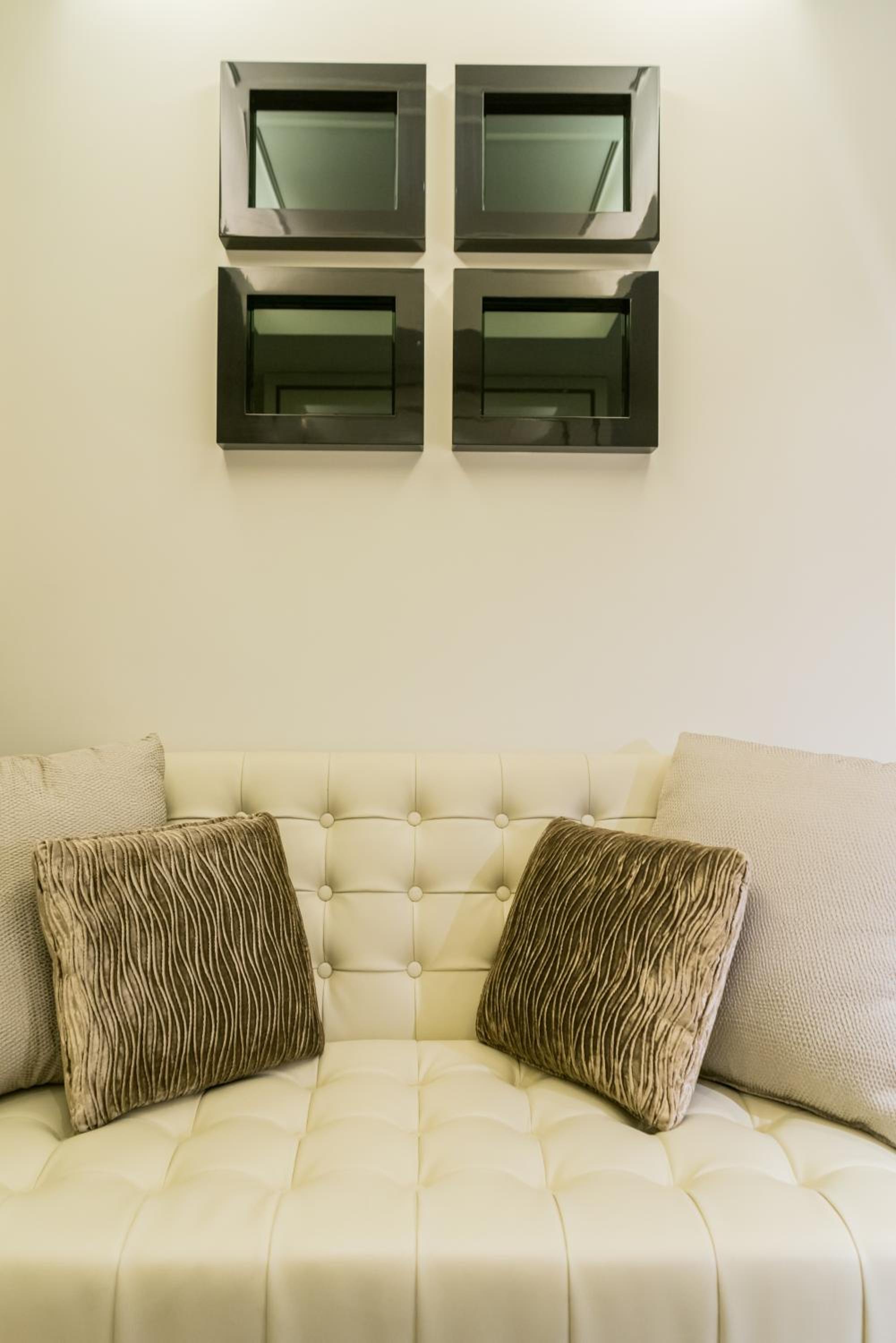 Deluxe Suite photo 2