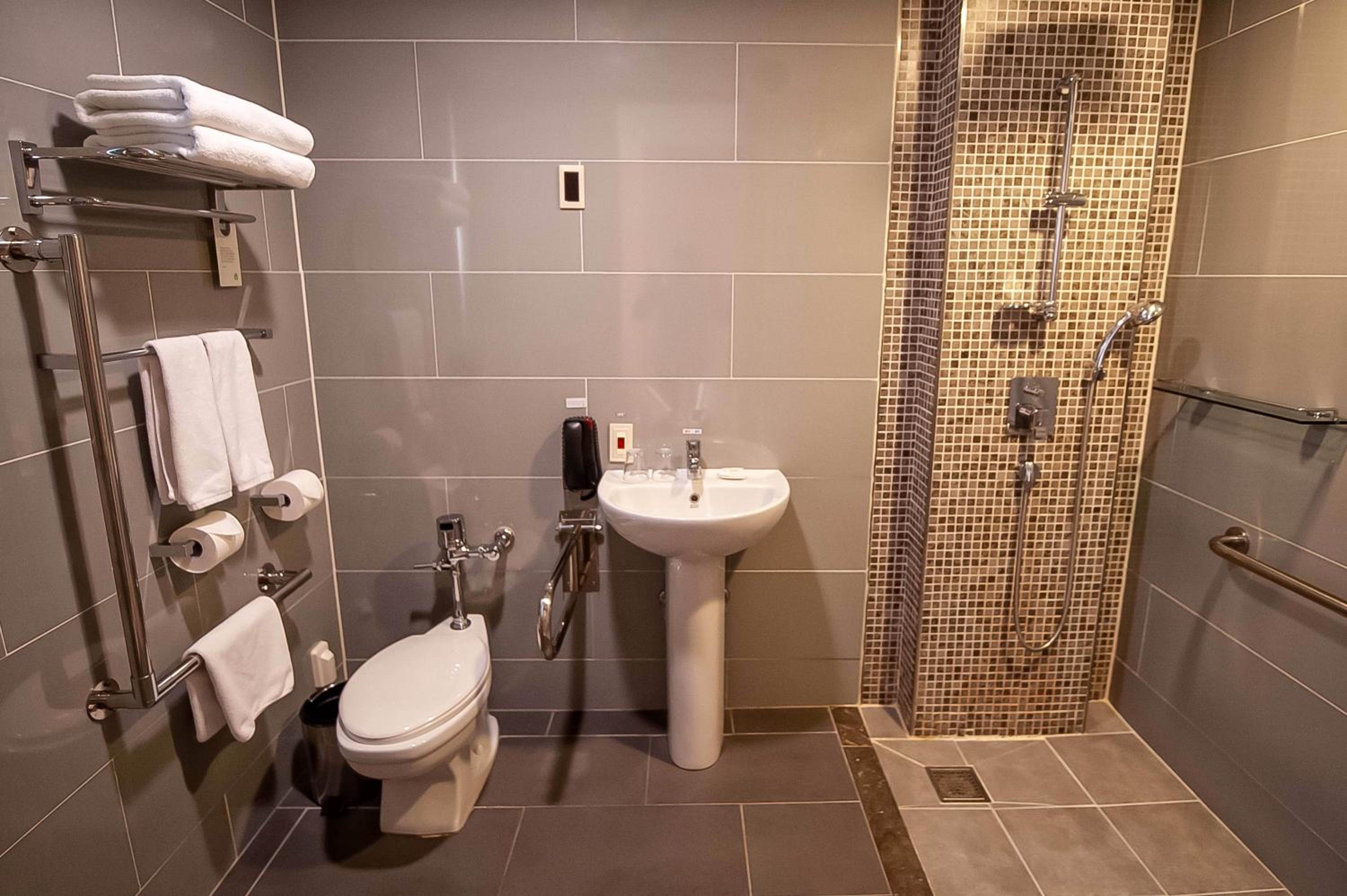 Standard King Room - Disability Access