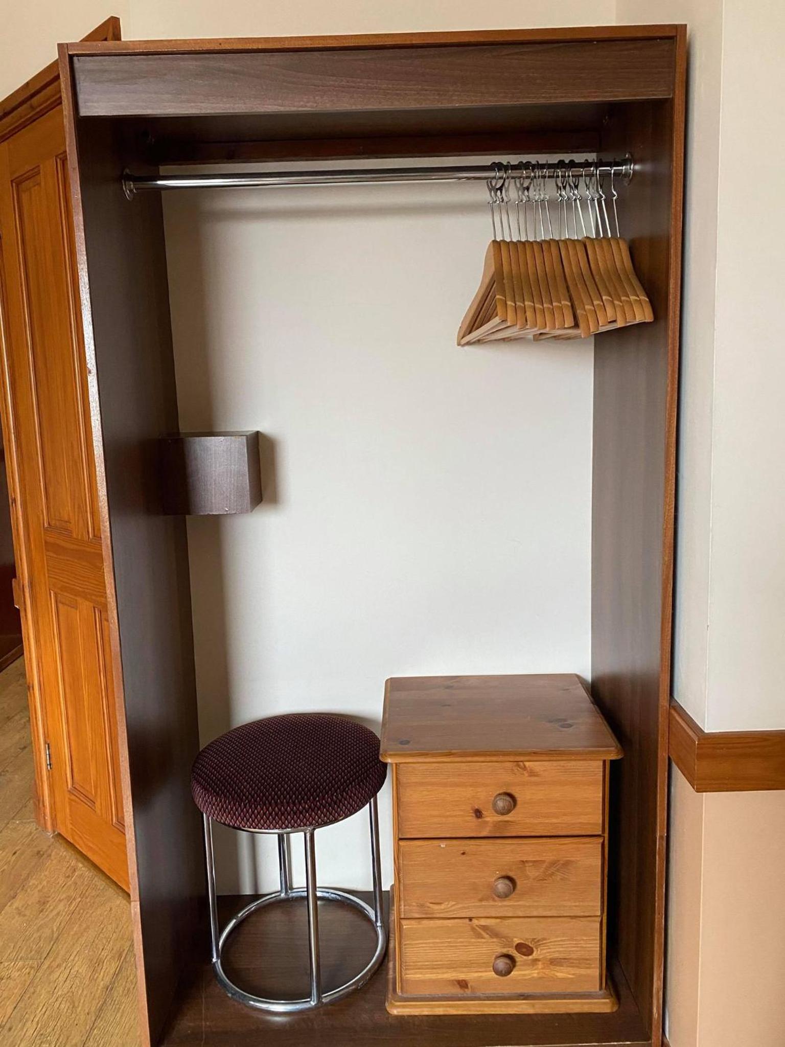Standard Family Room - Photo 9