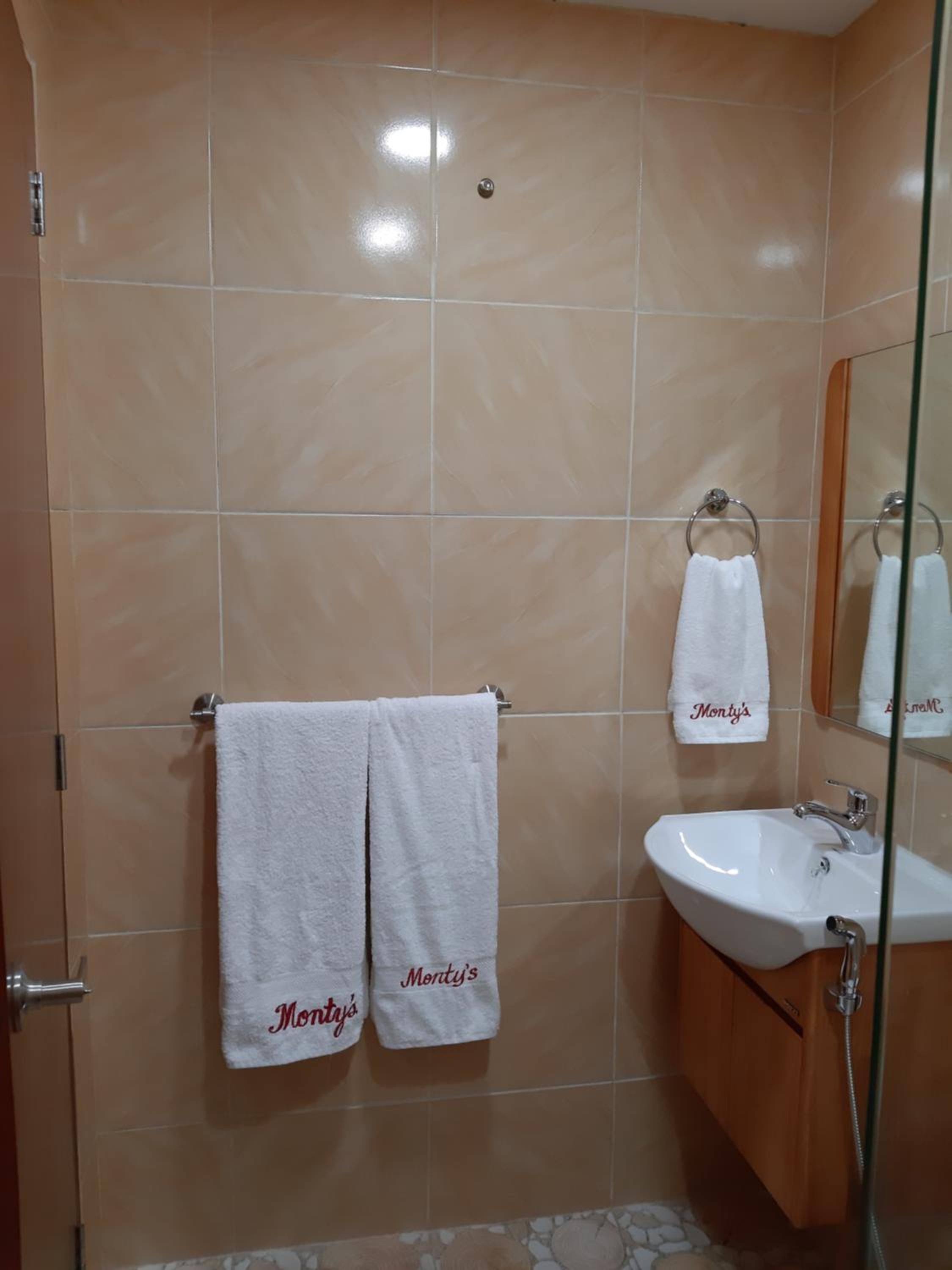 Deluxe Room - Photo 2