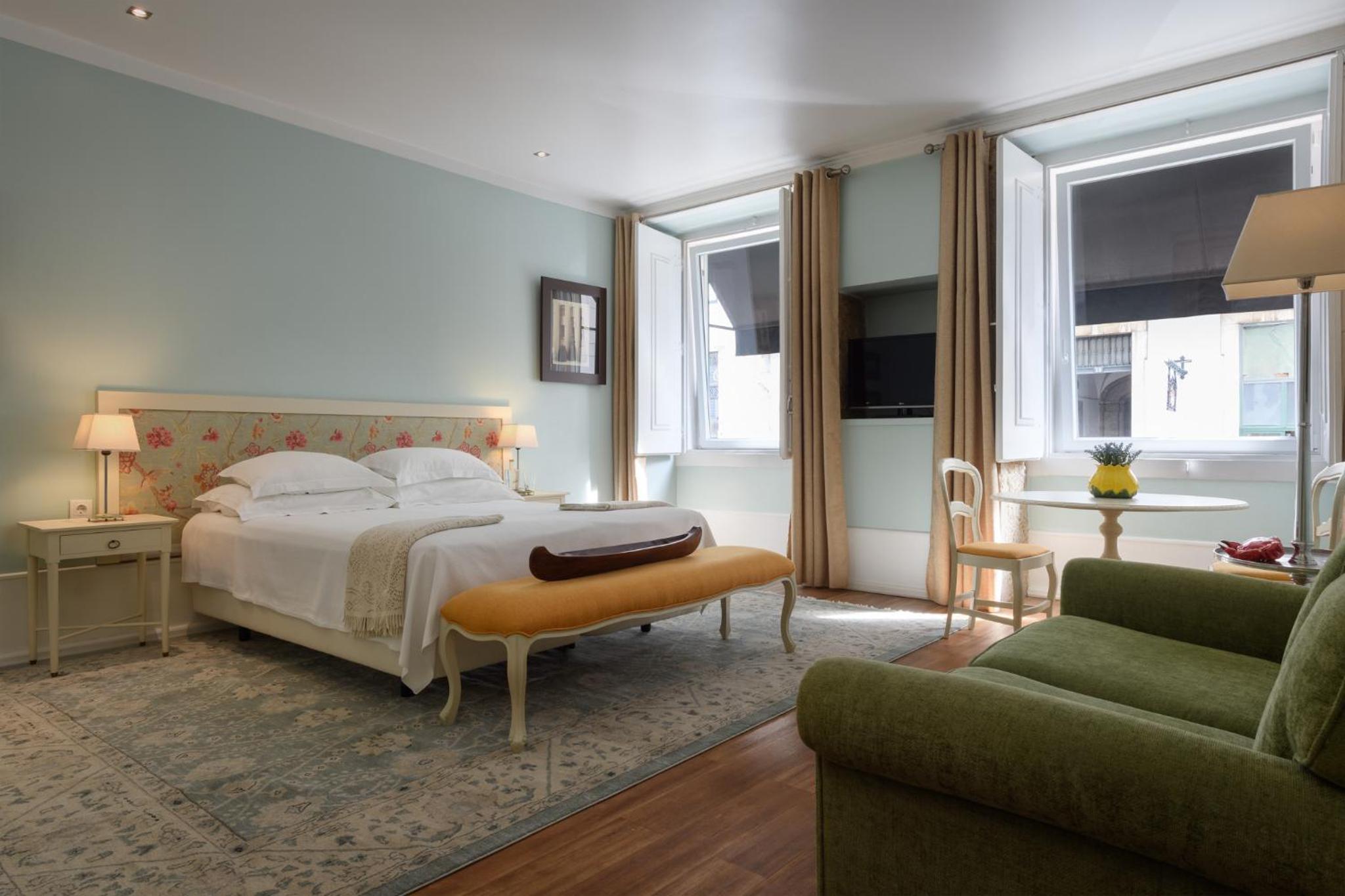 Deluxe Suite photo 1